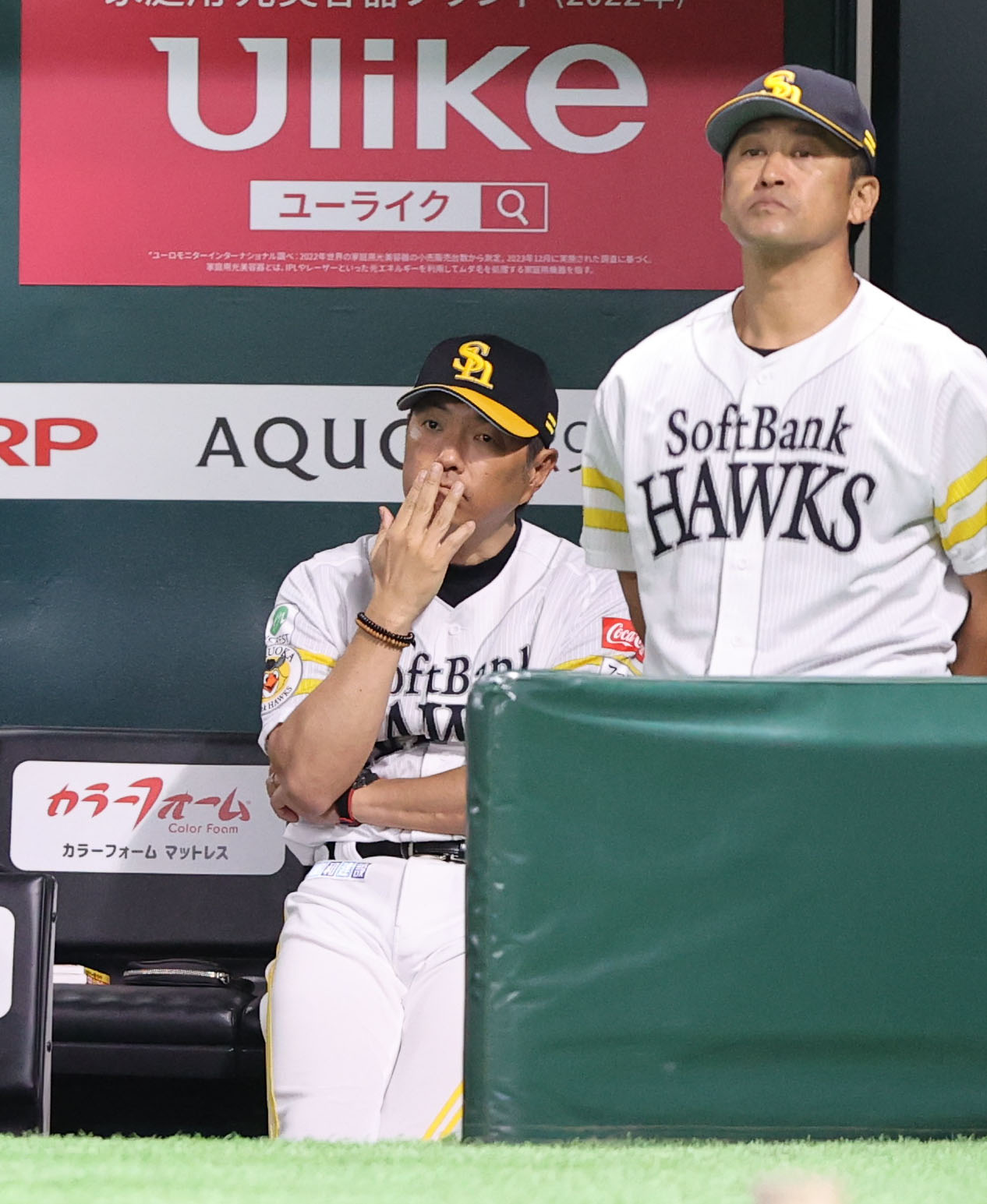 ソフトバンク対日本ハム　苦い表情の小久保監督（撮影・鬼束羽瑠菜）