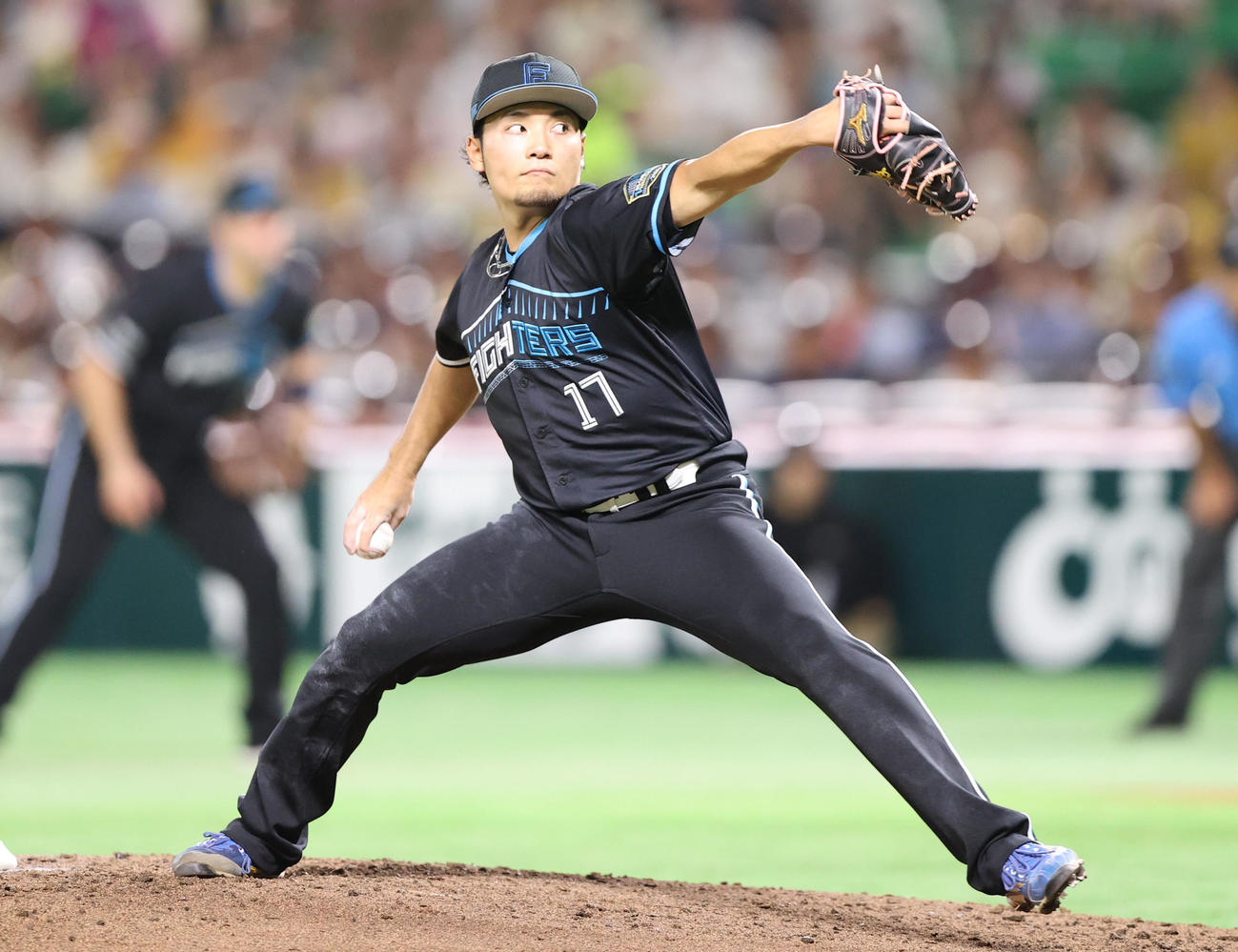 ソフトバンク対日本ハム　日本ハム先発の伊藤（撮影・鬼束羽瑠菜）