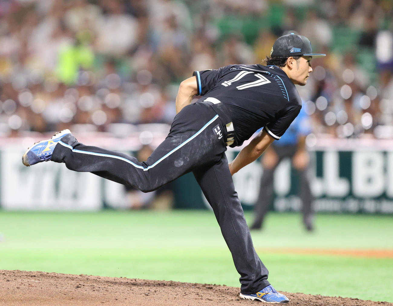 ソフトバンク対日本ハム　日本ハム先発の伊藤（撮影・鬼束羽瑠菜）