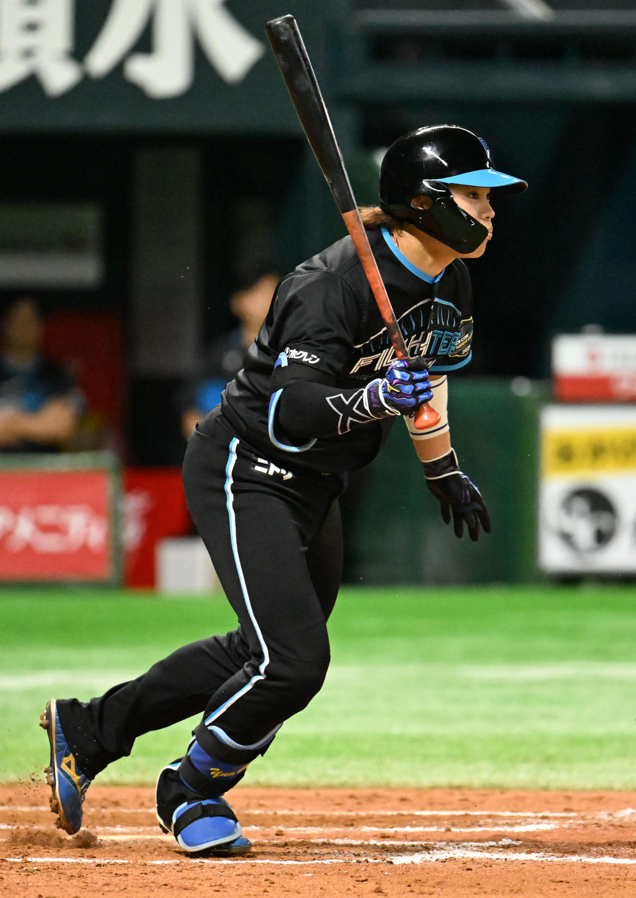 ソフトバンク対日本ハム　9回表日本ハム1死二、三塁、田宮は適時打を放つ（撮影・林敢治）