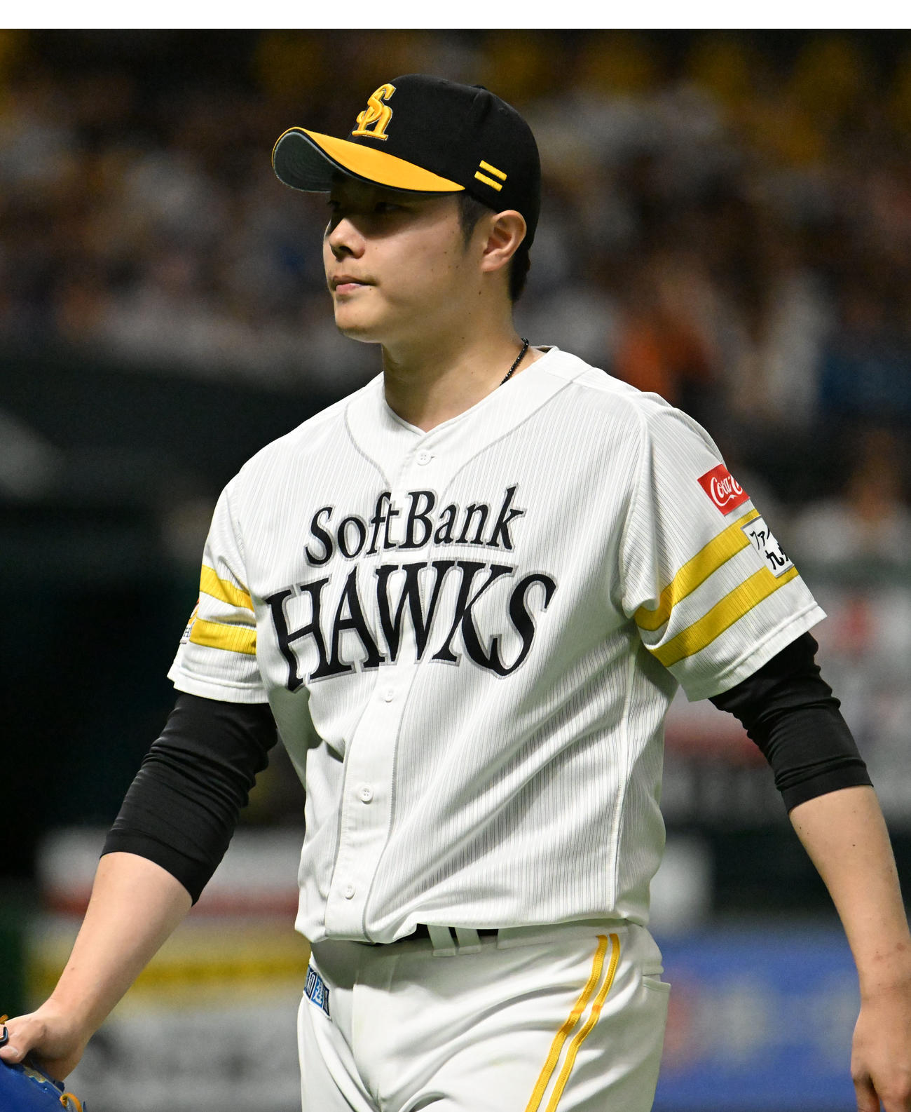 ソフトバンク対日本ハム　9回表日本ハム無死、わずか5球でマウンドを降りる松本裕（撮影・林敢治）