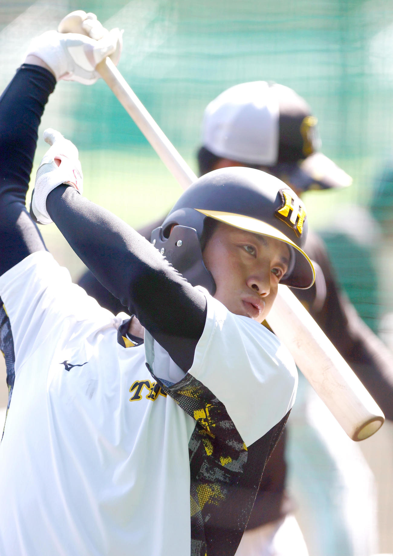 阪神対中日　試合前の練習に励む阪神木浪（撮影・上山淳一）