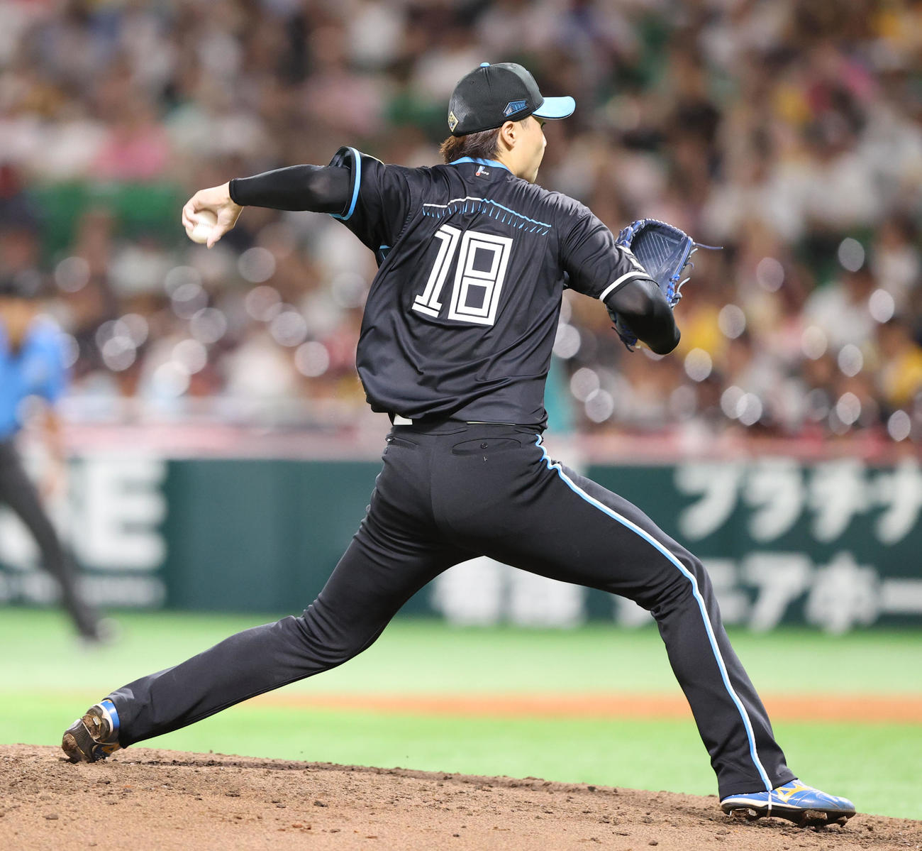 ソフトバンク対日本ハム　日本ハム先発の山崎（撮影・鬼束羽瑠菜）