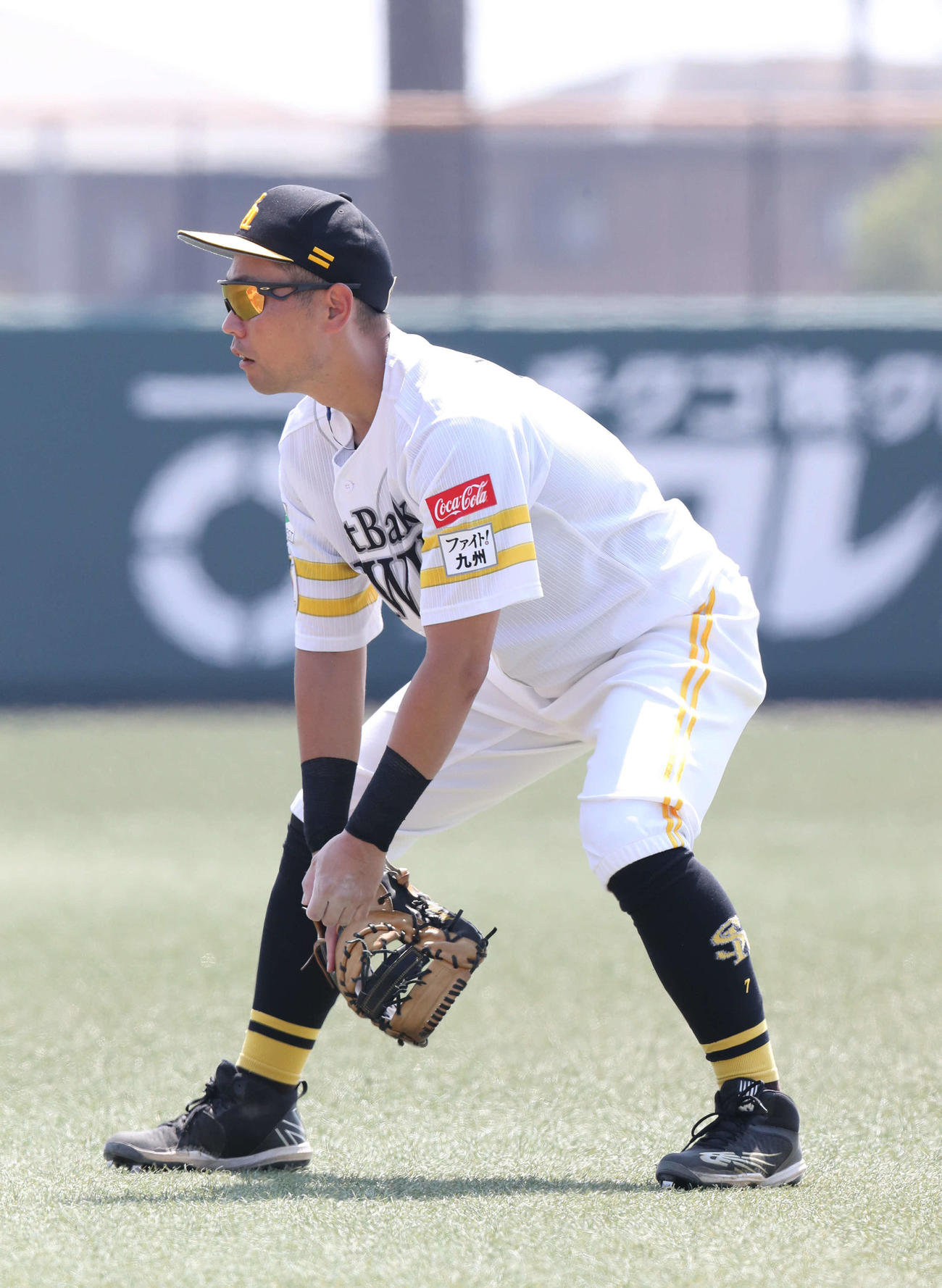 ウエスタン・リーグ　ソフトバンク対オリックス　一塁守備に入る中村晃（撮影・梅根麻紀）