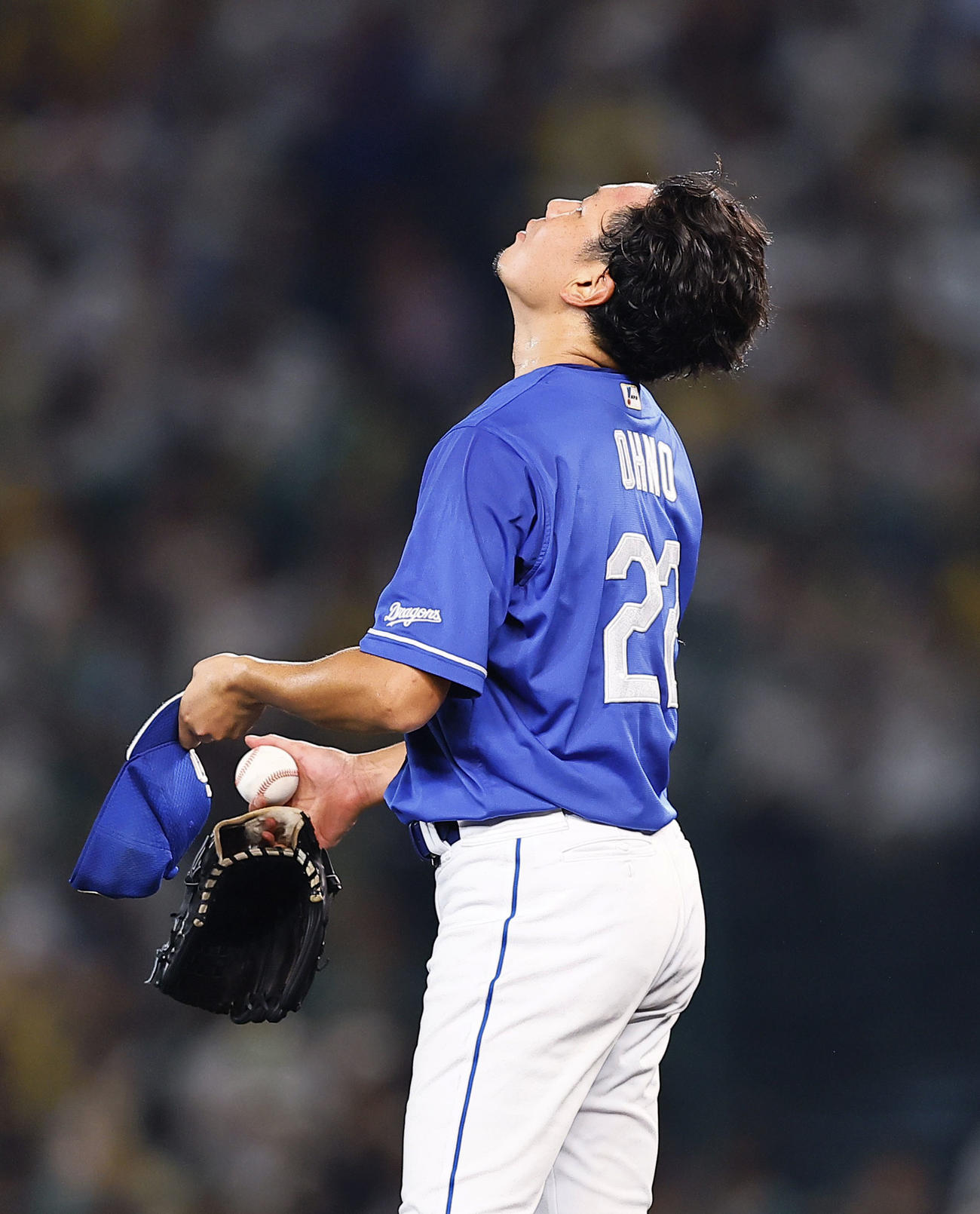 阪神対中日　3回裏阪神1死一、二塁、森下に先制の適時打を許した大野雄（撮影・藤尾明華）