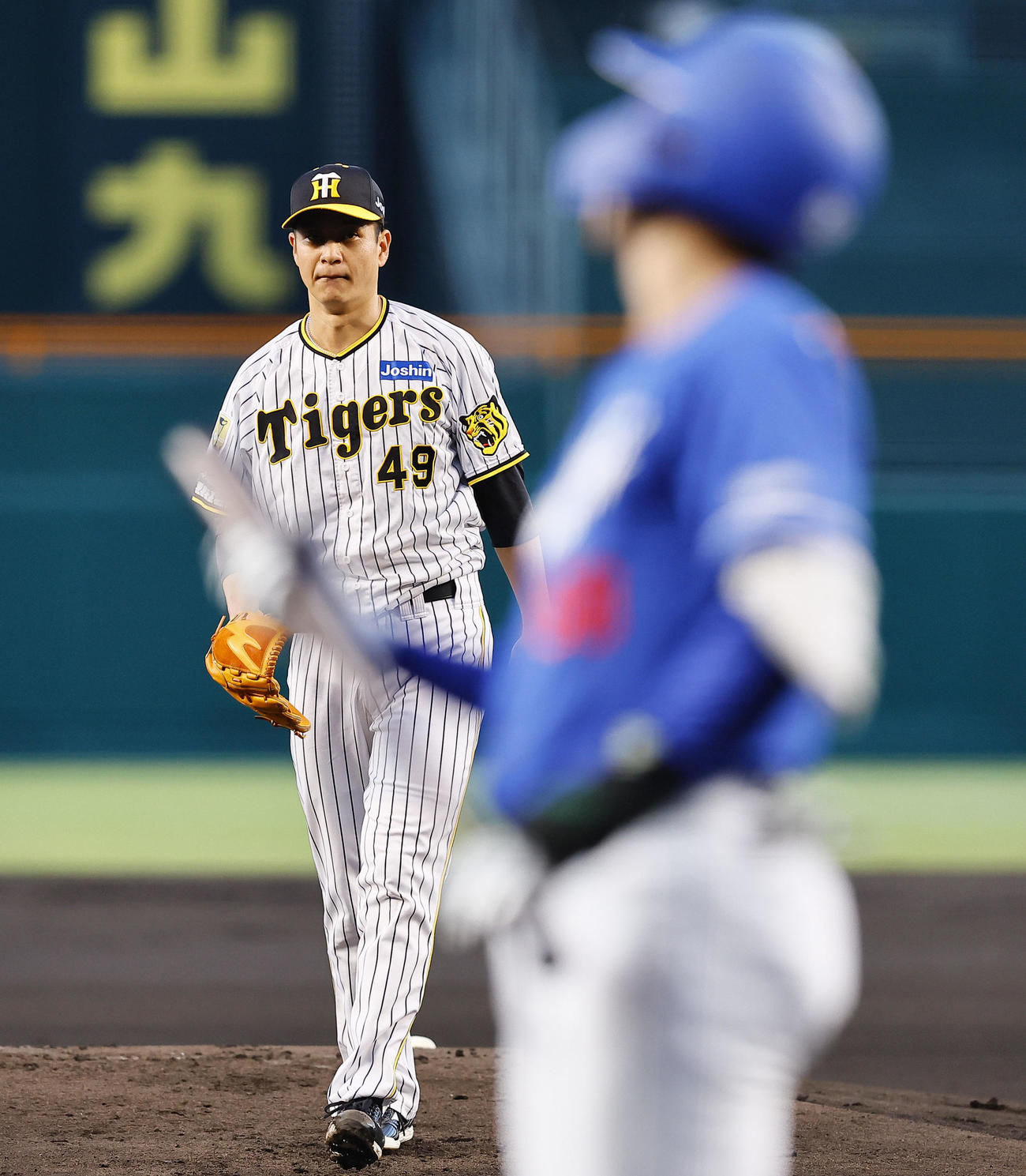 阪神対中日　1回表中日1死一塁、福永を見逃し三振に仕留めた大竹（撮影・藤尾明華）