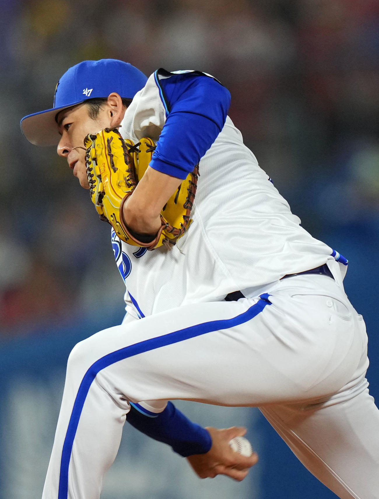 7回表途中から登板したDeNA中川颯（撮影・横山健太）