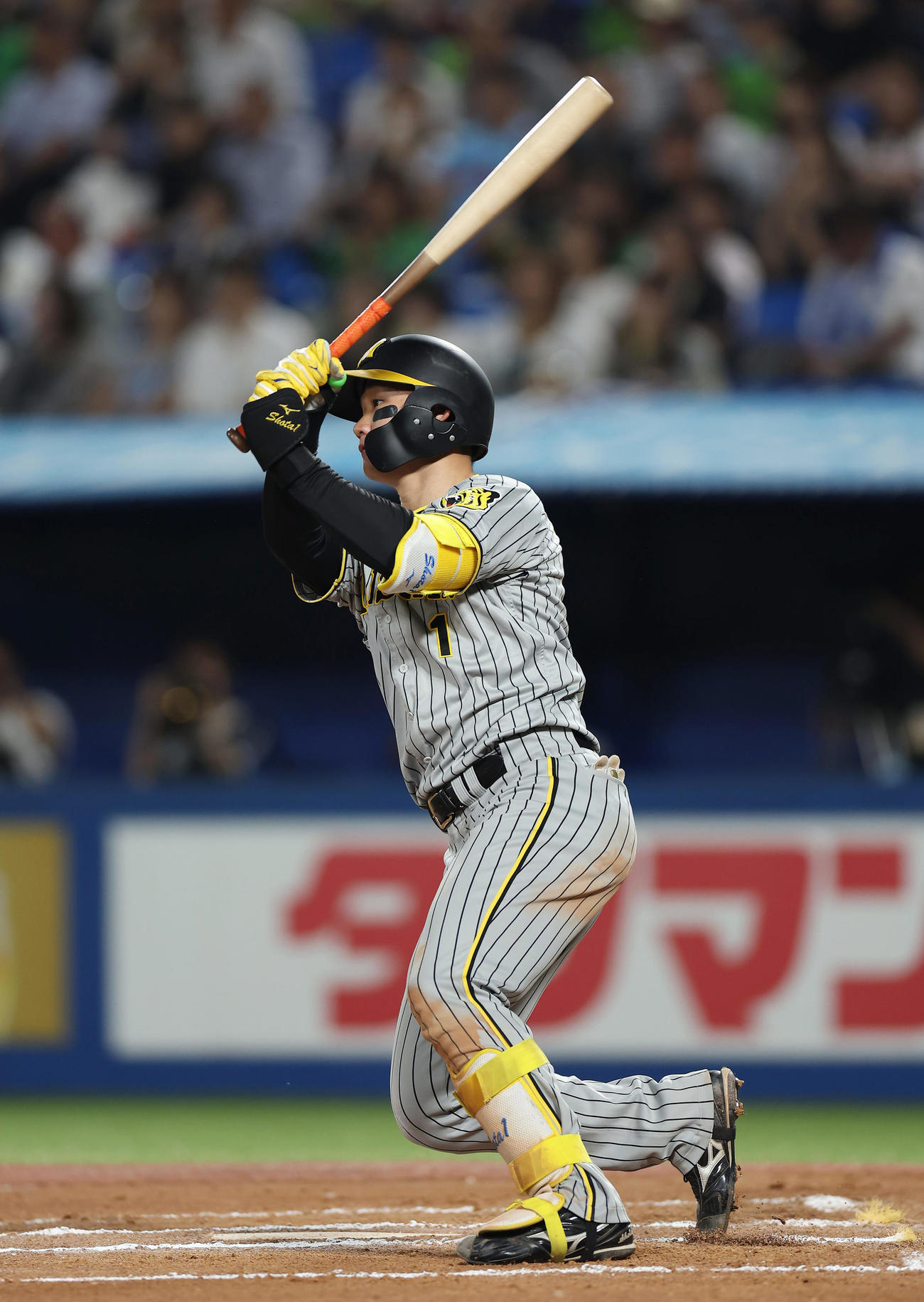 ヤクルト対阪神　6回表阪神2死一塁、左前打を放つ森下（撮影・前田充）