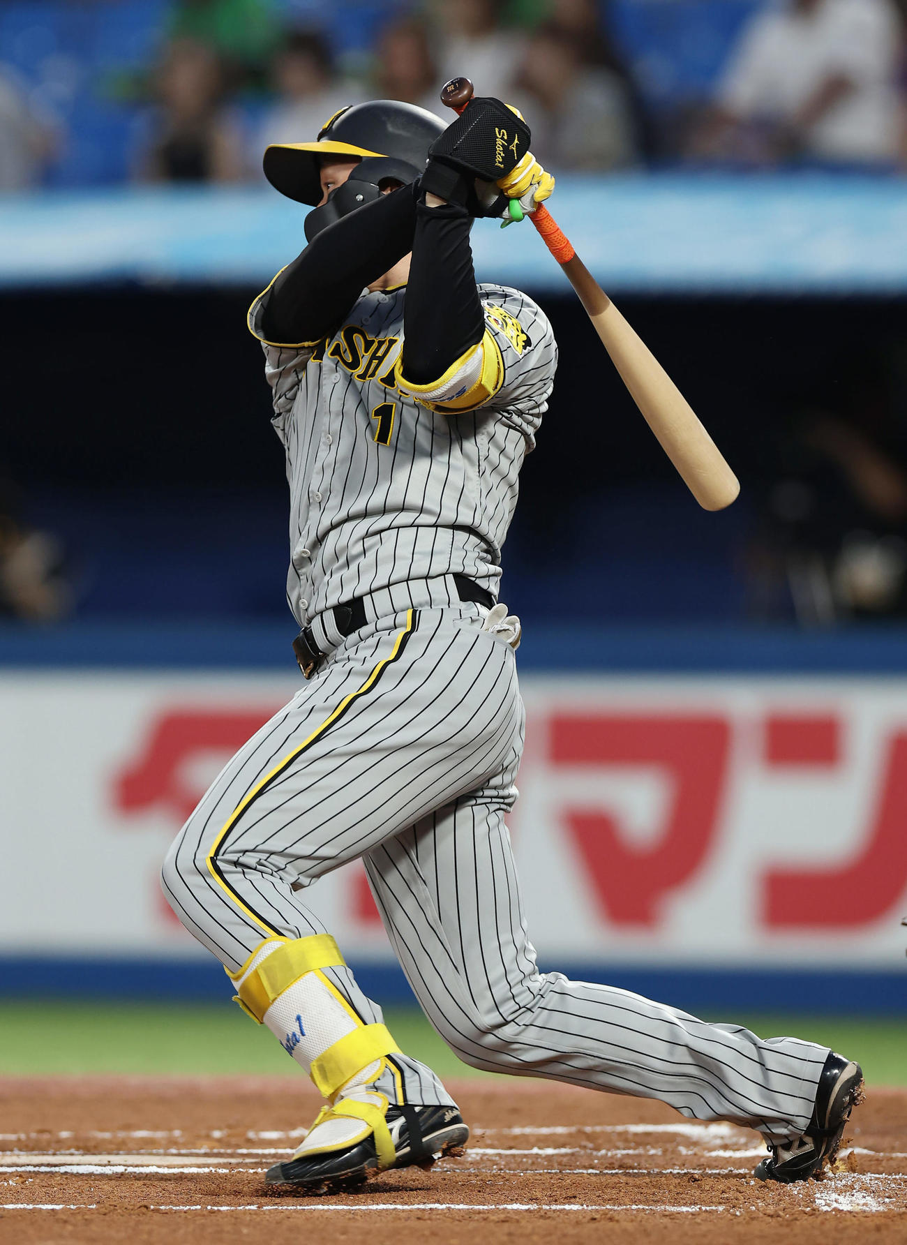 ヤクルト対阪神　1回表阪神1死二塁、先制の中前適時打を放つ森下（撮影・前田充）