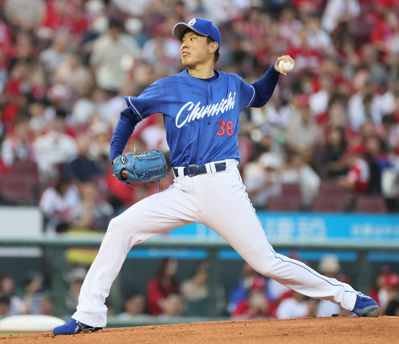広島対中日　中日先発の松葉（撮影・加藤孝規）