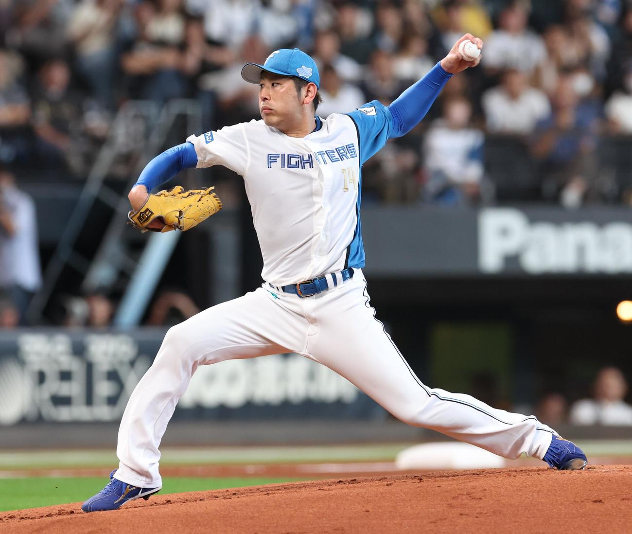 日本ハム対オリックス　日本ハム先発の加藤貴（撮影・黒川智章）