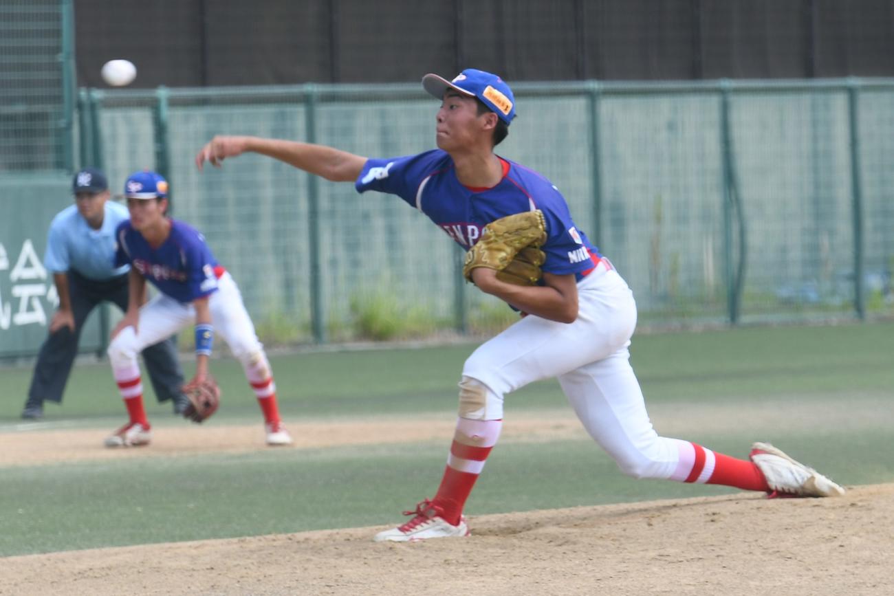 宮城仙北ボーイズのエース菅原は力強い直球を投げ込んだ
