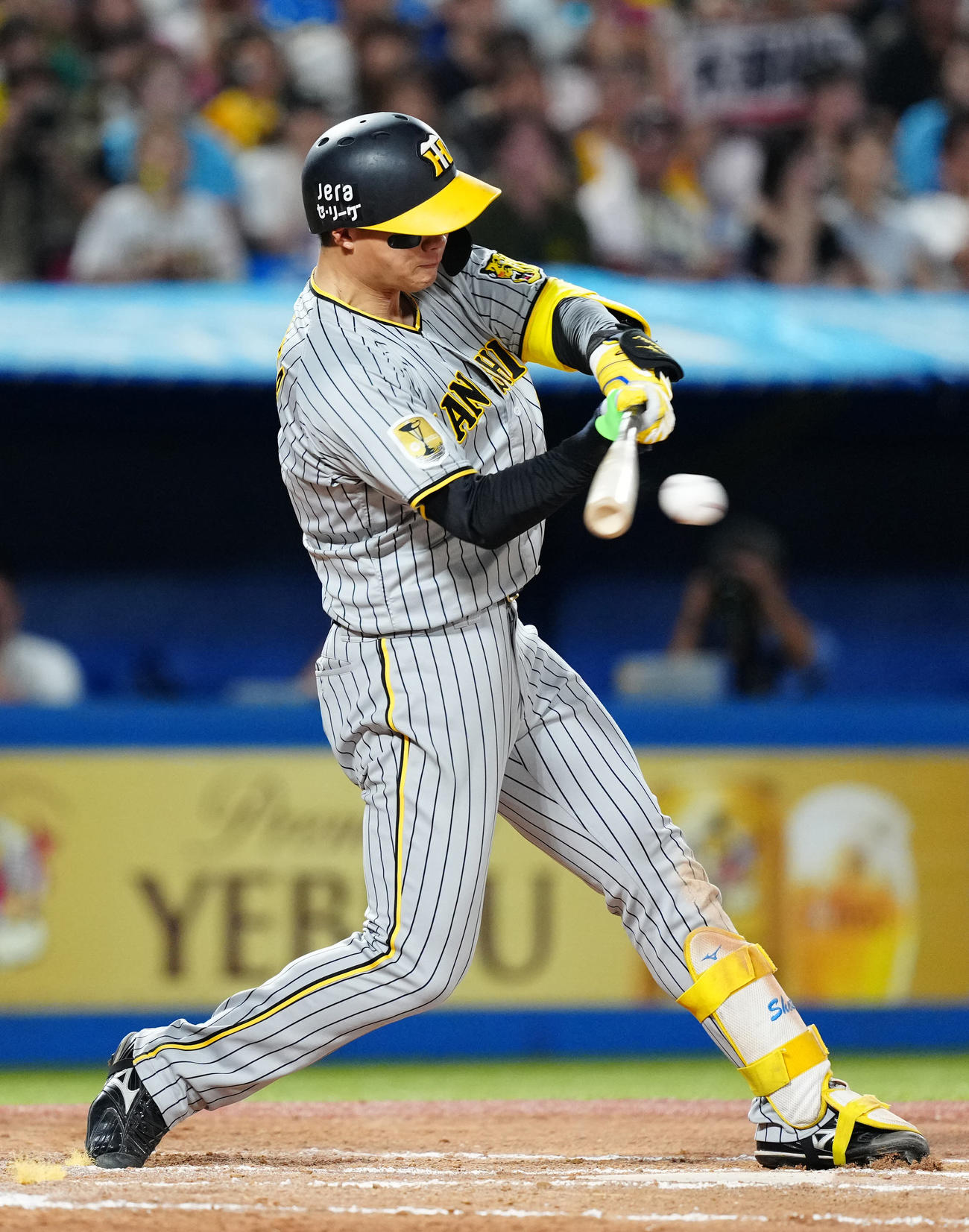 ヤクルト対阪神　7回表阪神2死、投手強襲内野安打とする森下（撮影・江口和貴）