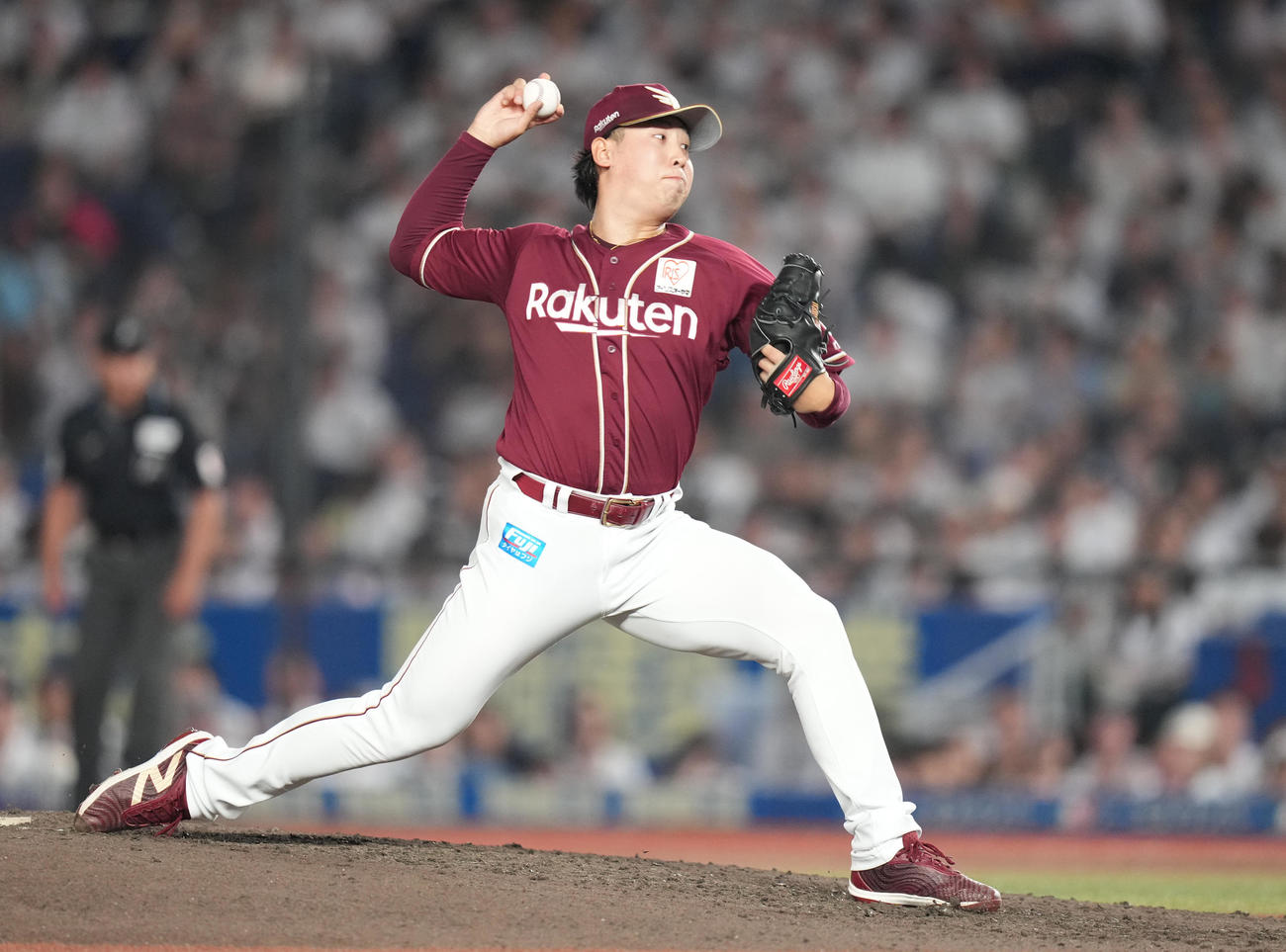 ロッテ対楽天　8回裏から4番手で登板した楽天藤平（撮影・鈴木みどり）