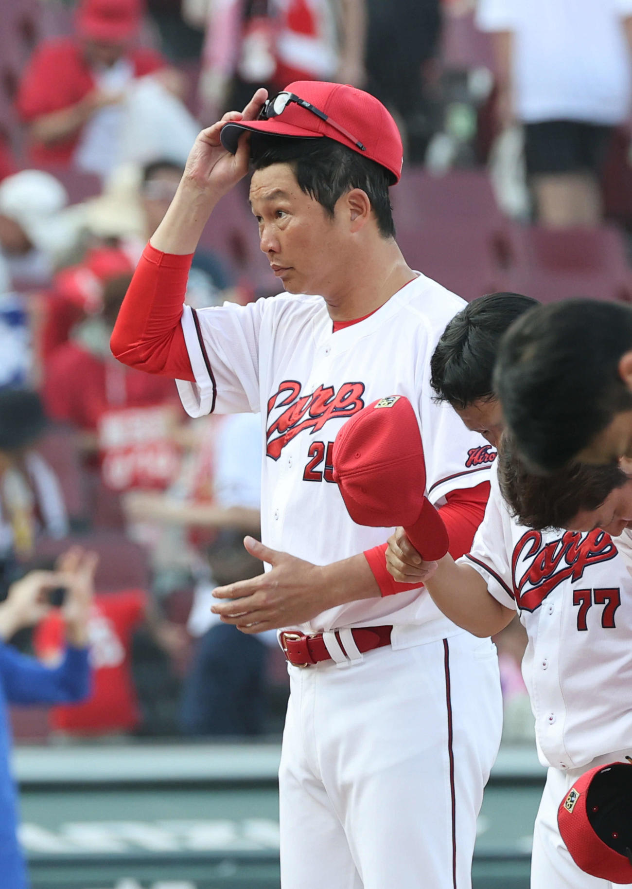 広島対中日　敗れた新井監督（撮影・加藤孝規）