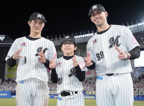 ロッテ】「大阪桐蔭の藤原恭大」猛打賞で佐々木朗希を援護「勝ちをつけ