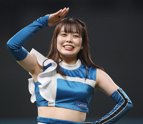 踊るファイターズガールの田中杏奈