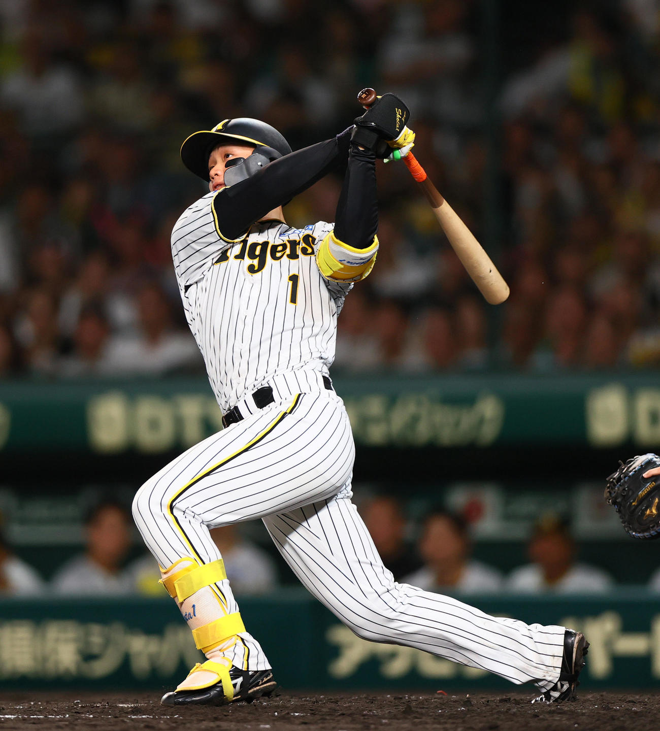 阪神対DeNA 5回裏阪神1死、森下は左越えソロ本塁打を放つ（撮影・上山淳一）