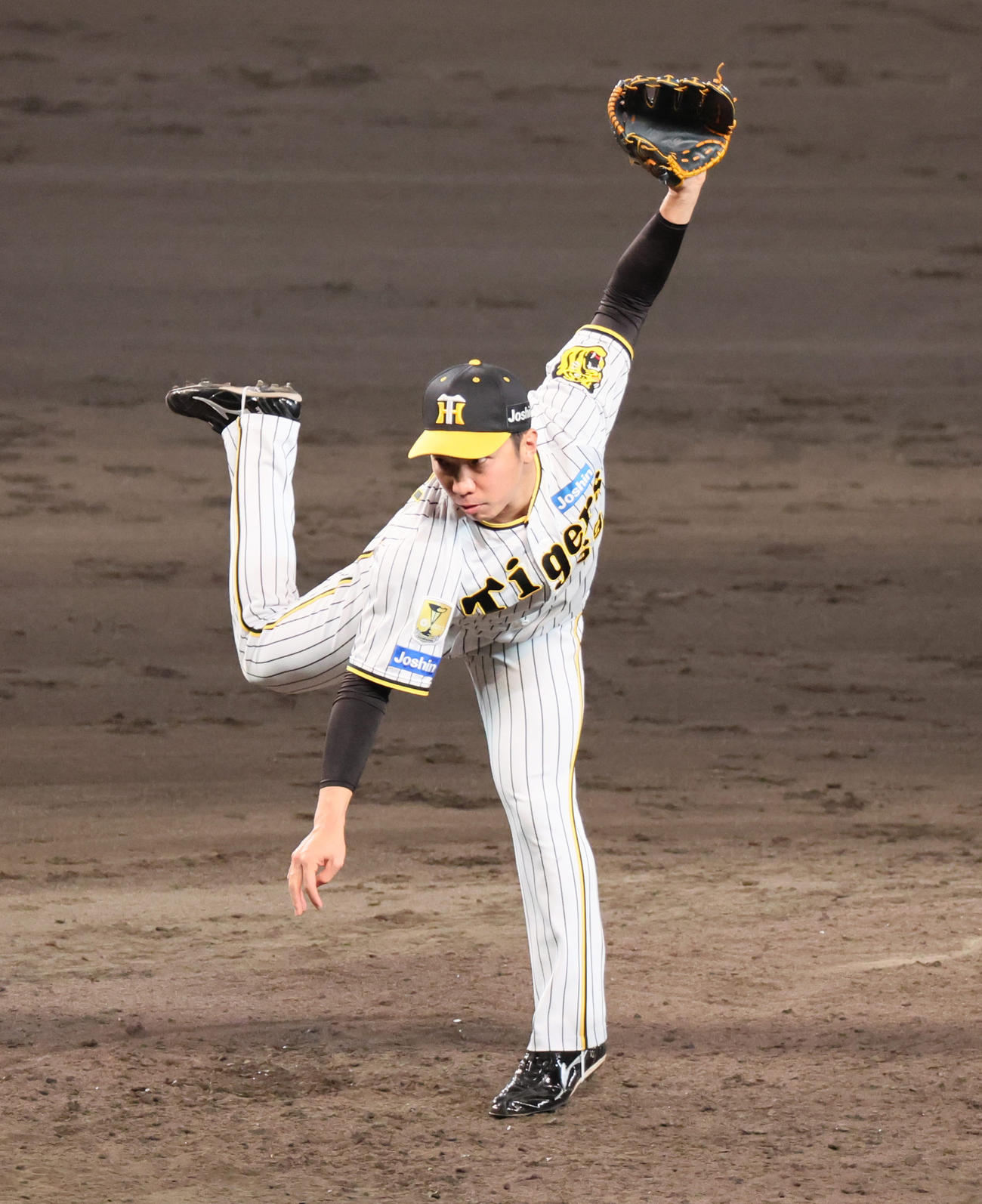 阪神対DeNA 9回表を抑えた石井（撮影・宮崎幸一）