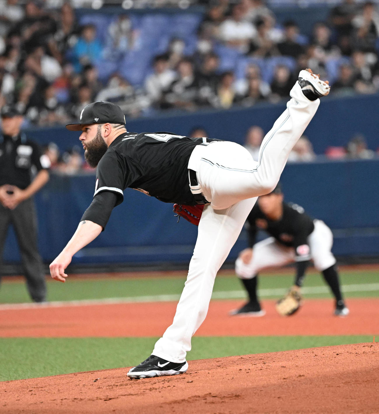 オリックス対ロッテ　先発するロッテのカイケル（撮影・和賀正仁）