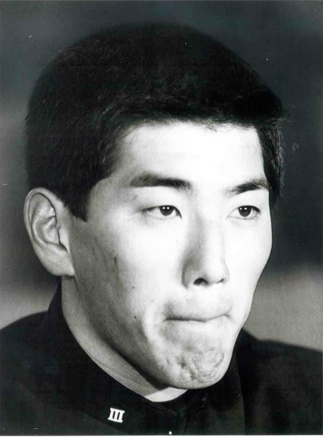 1985年ドラフト会議　西武に1位指名され、ドラフト後の会見で唇をかみしめる清原和博（1985年11月20日）