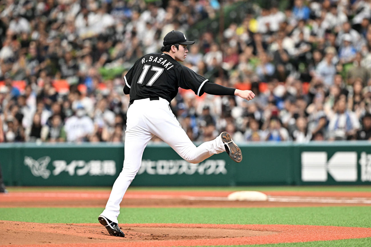 ロッテ佐々木朗希（2023年9月撮影）