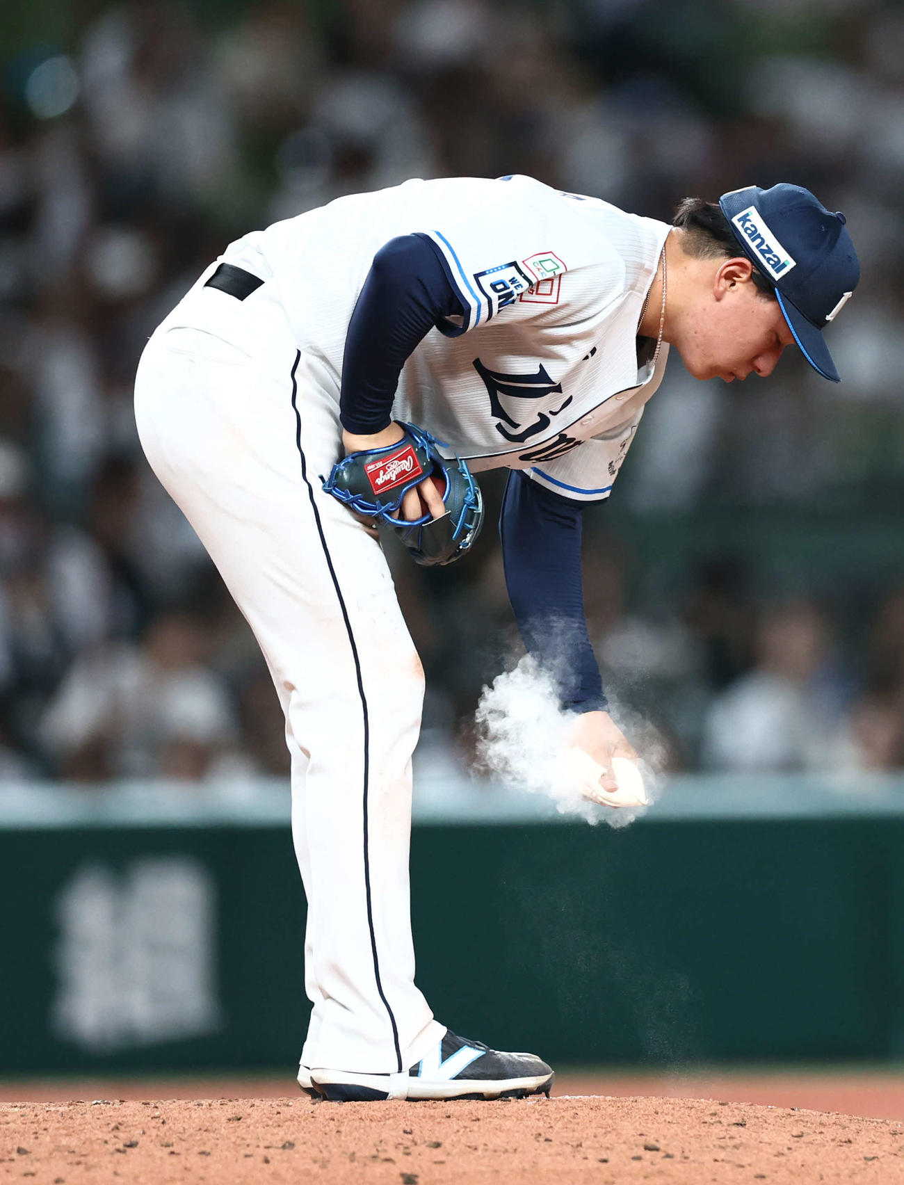 西武対楽天　4回表楽天無死二、三塁、渡辺佳に左前適時打を浴びる杉山（撮影・河田真司）
