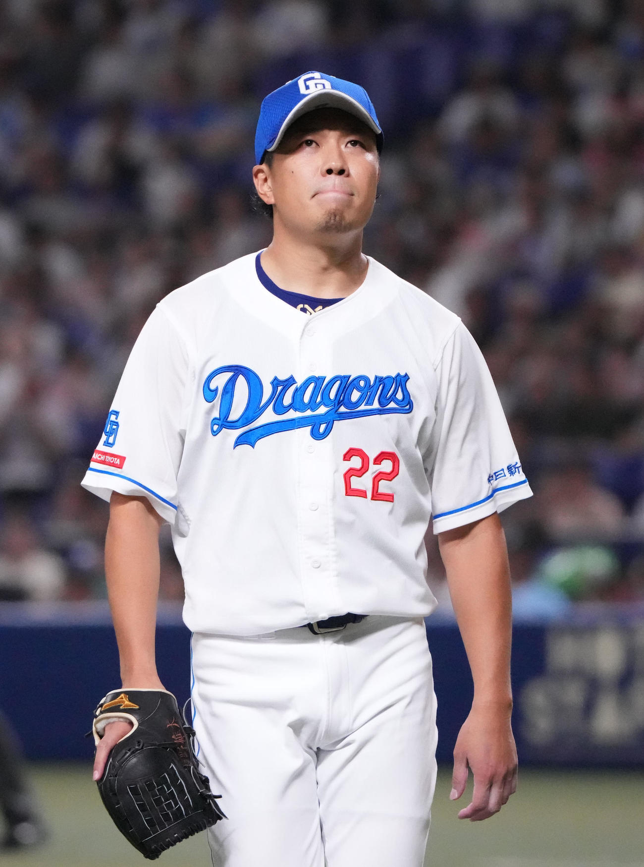 中日対ヤクルト　1回表ヤクルト1死一、三塁、村上に中前適時打を打たれた大野（撮影・森本幸一）