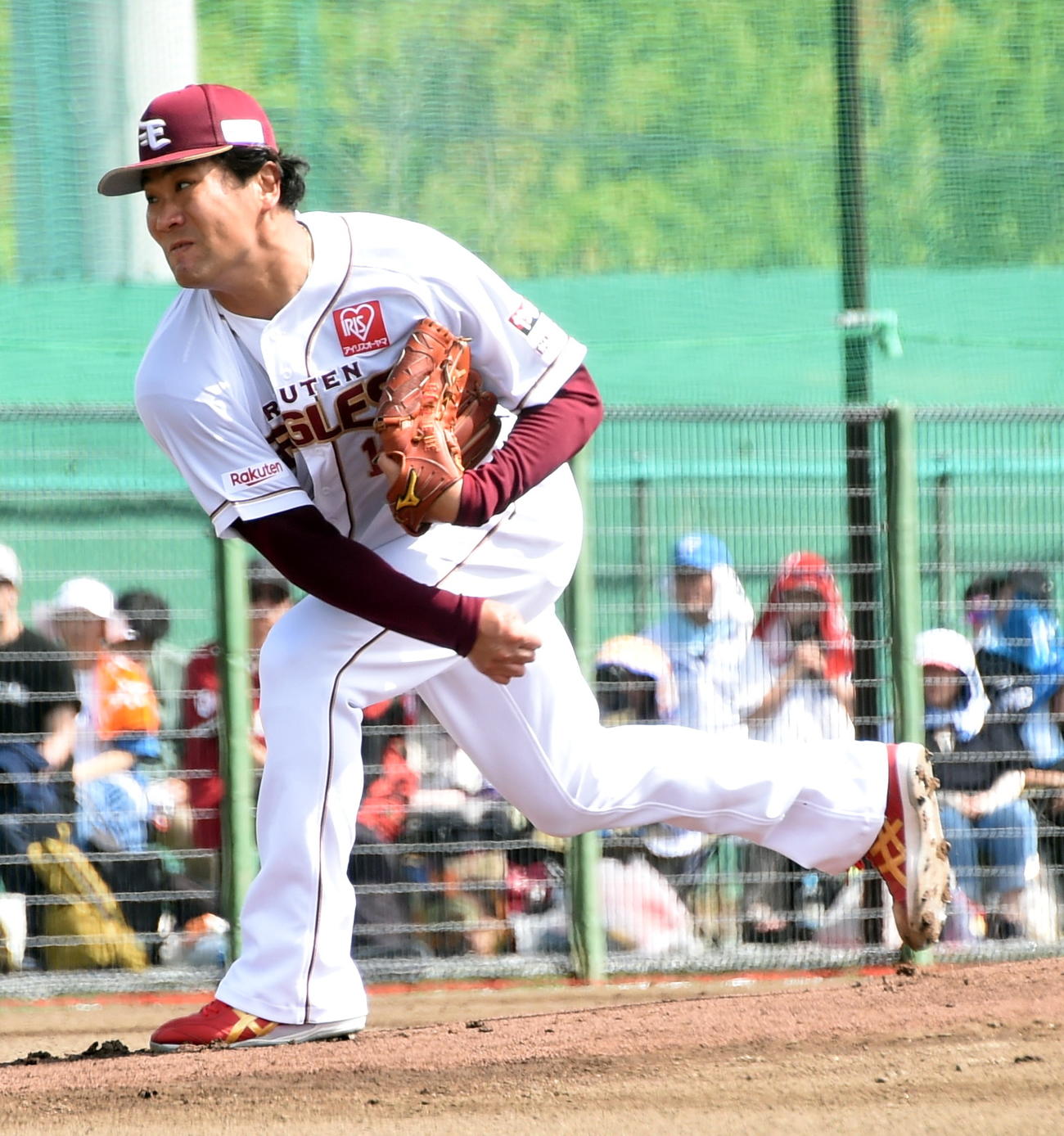 楽天対日本ハム　力投する楽天田中将（撮影・山田愛斗）