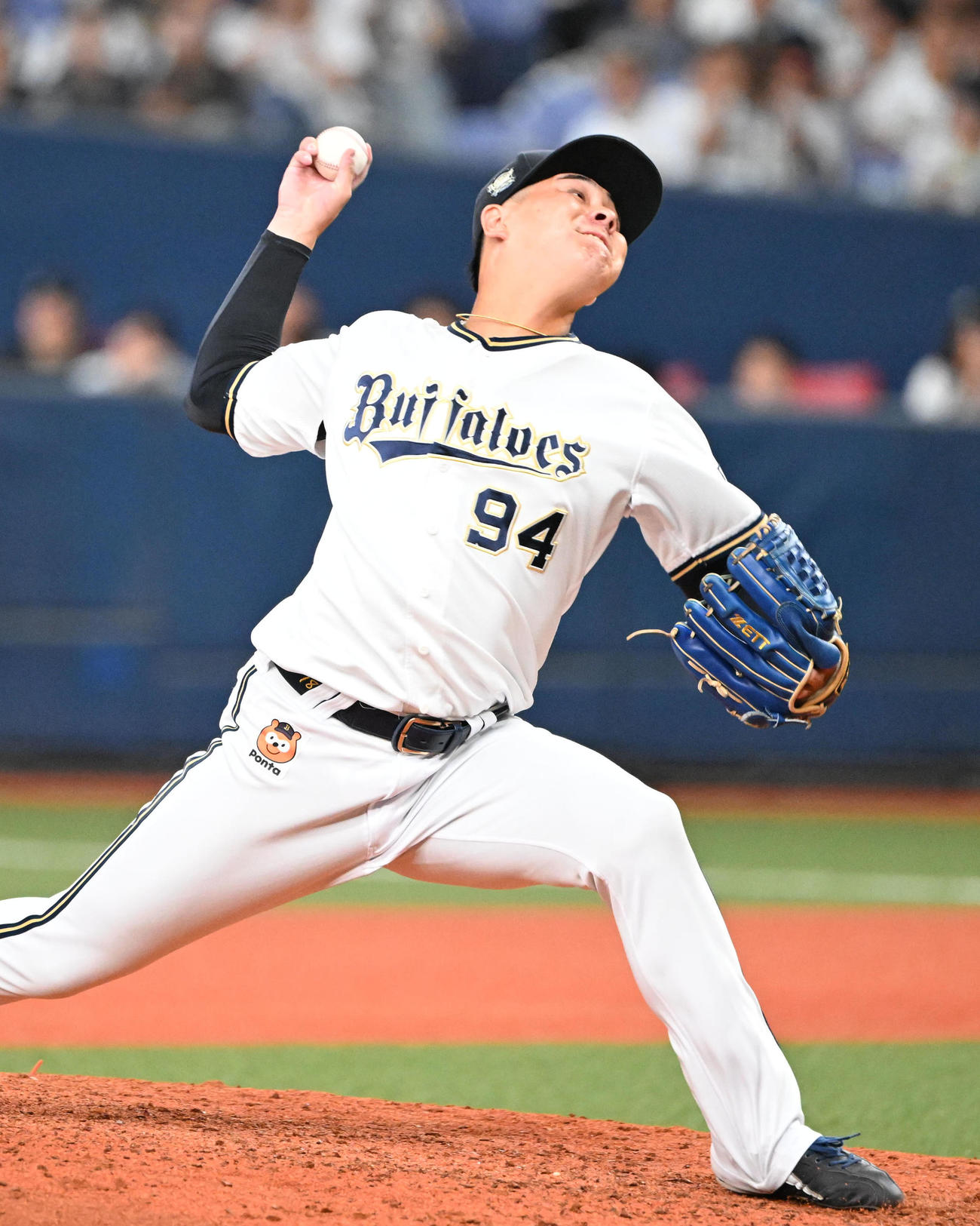 オリックス対ソフトバンク　8回表途中から登板するオリックス川瀬（撮影・和賀正仁）