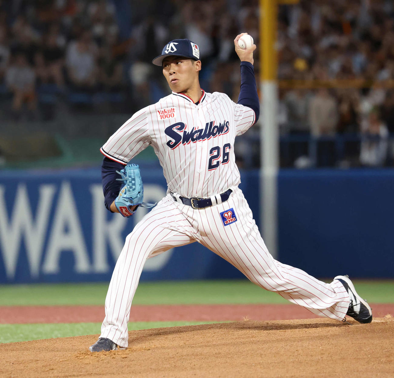 ヤクルト対巨人　力投するヤクルト先発山野（撮影・丹羽敏通）