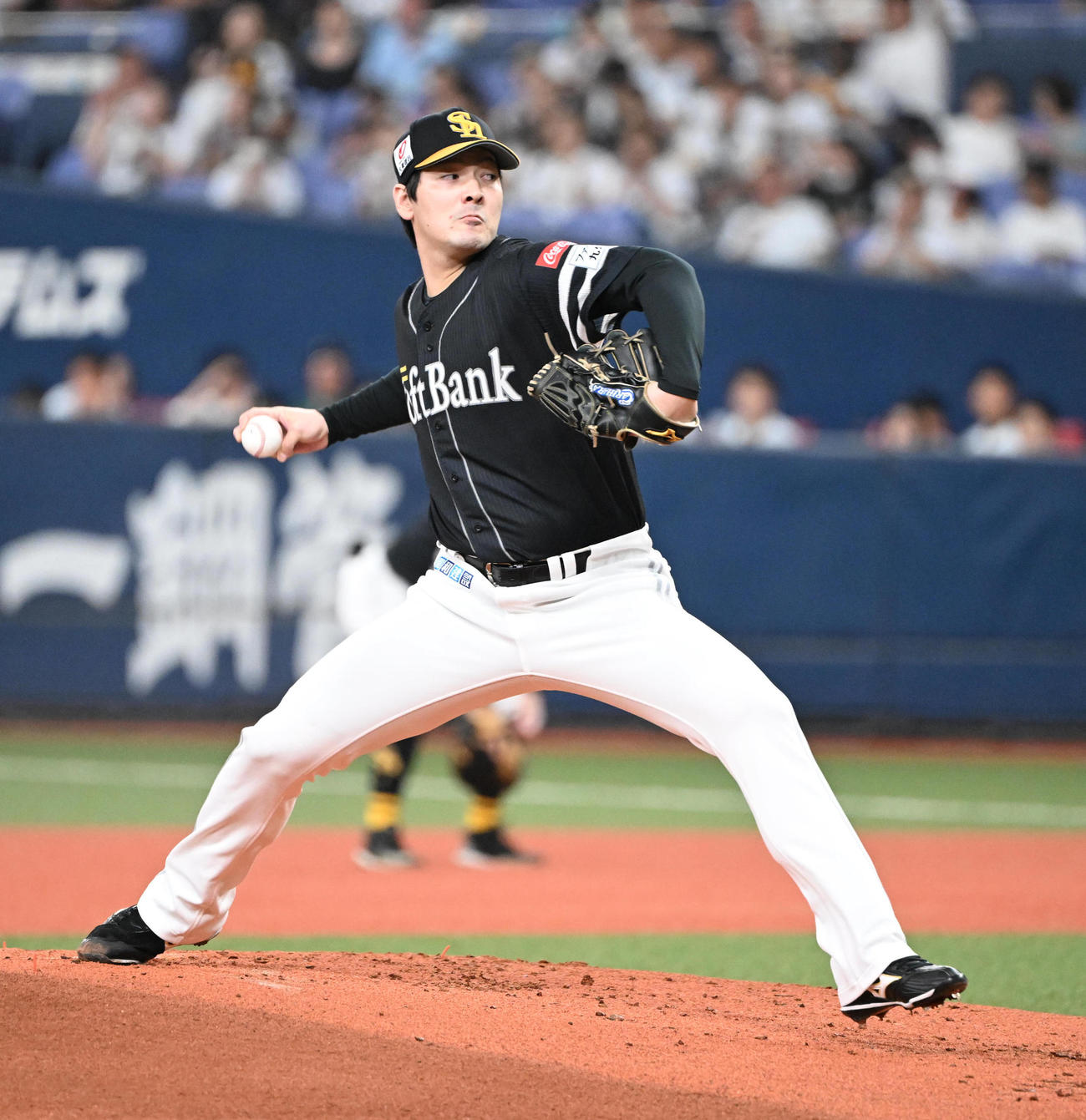 オリックス対ソフトバンク　先発するソフトバンク有原（撮影・和賀正仁）
