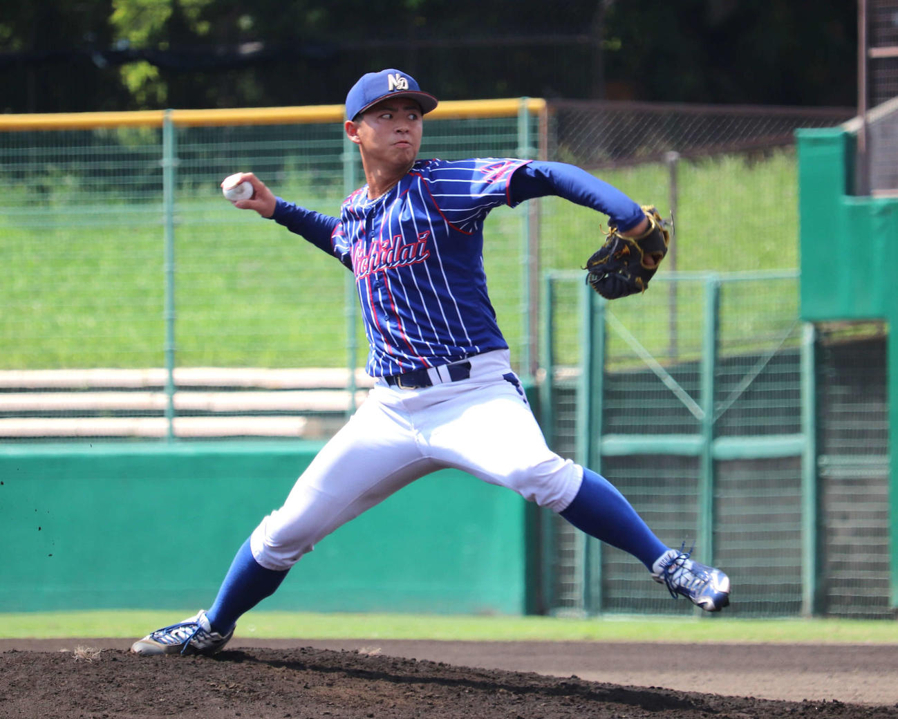 パナソニックとの敗者復活戦3回戦　中継ぎで登板した、ニチダイ・酒井（撮影・中島麗）