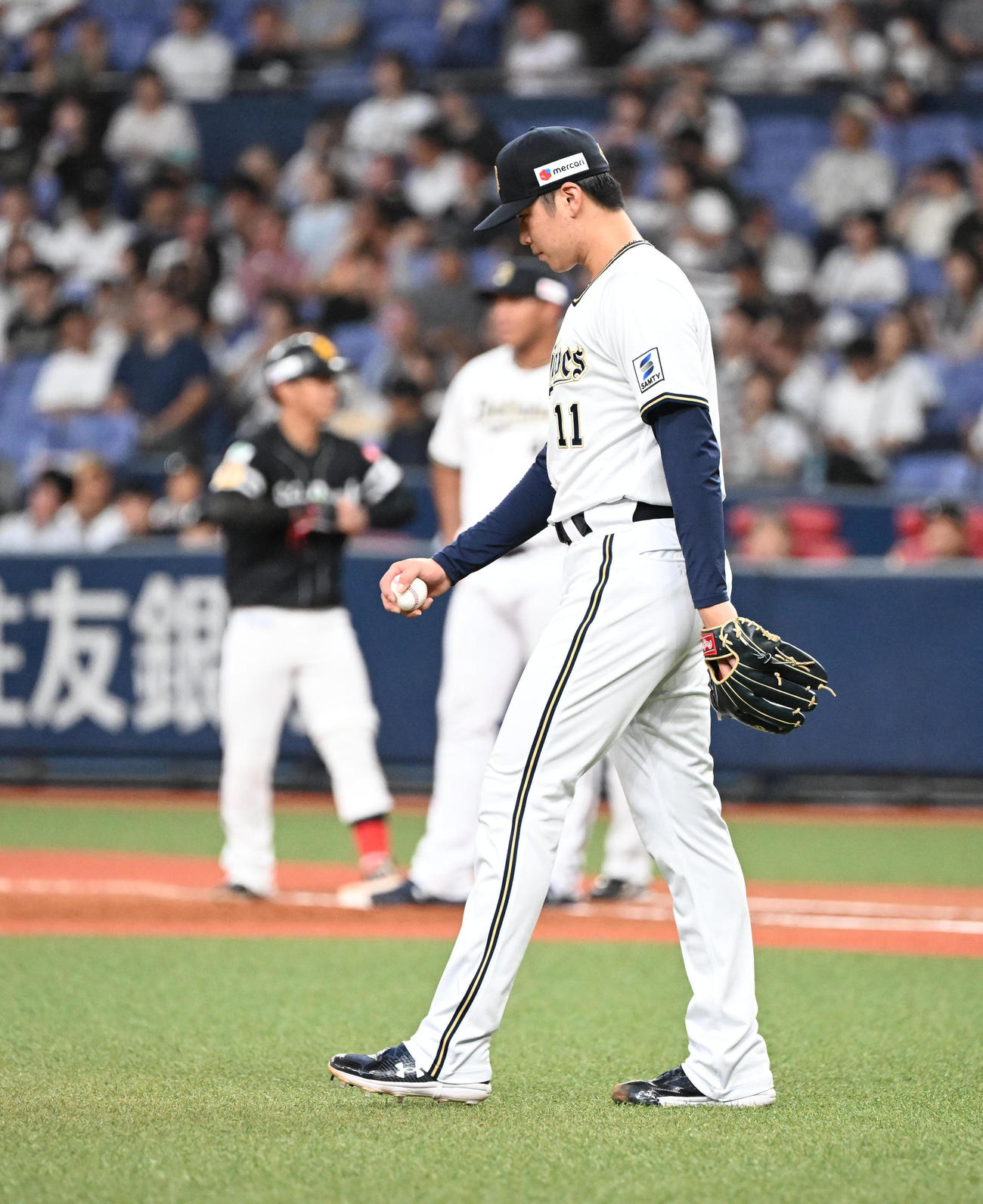 オリックス対ソフトバンク　3回表ソフトバンク1死二塁、今宮に勝ち越し適時打を許した山下（撮影・和賀正仁）
