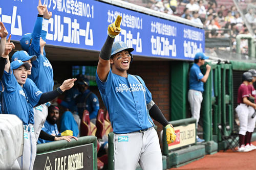日本ハム】水谷瞬、26年ぶりシーズン4本目先頭打者弾「ハマったって