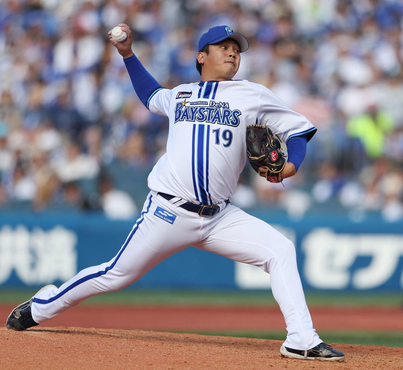 DeNA対中日　DeNA3番手の山崎（撮影・宮地輝）