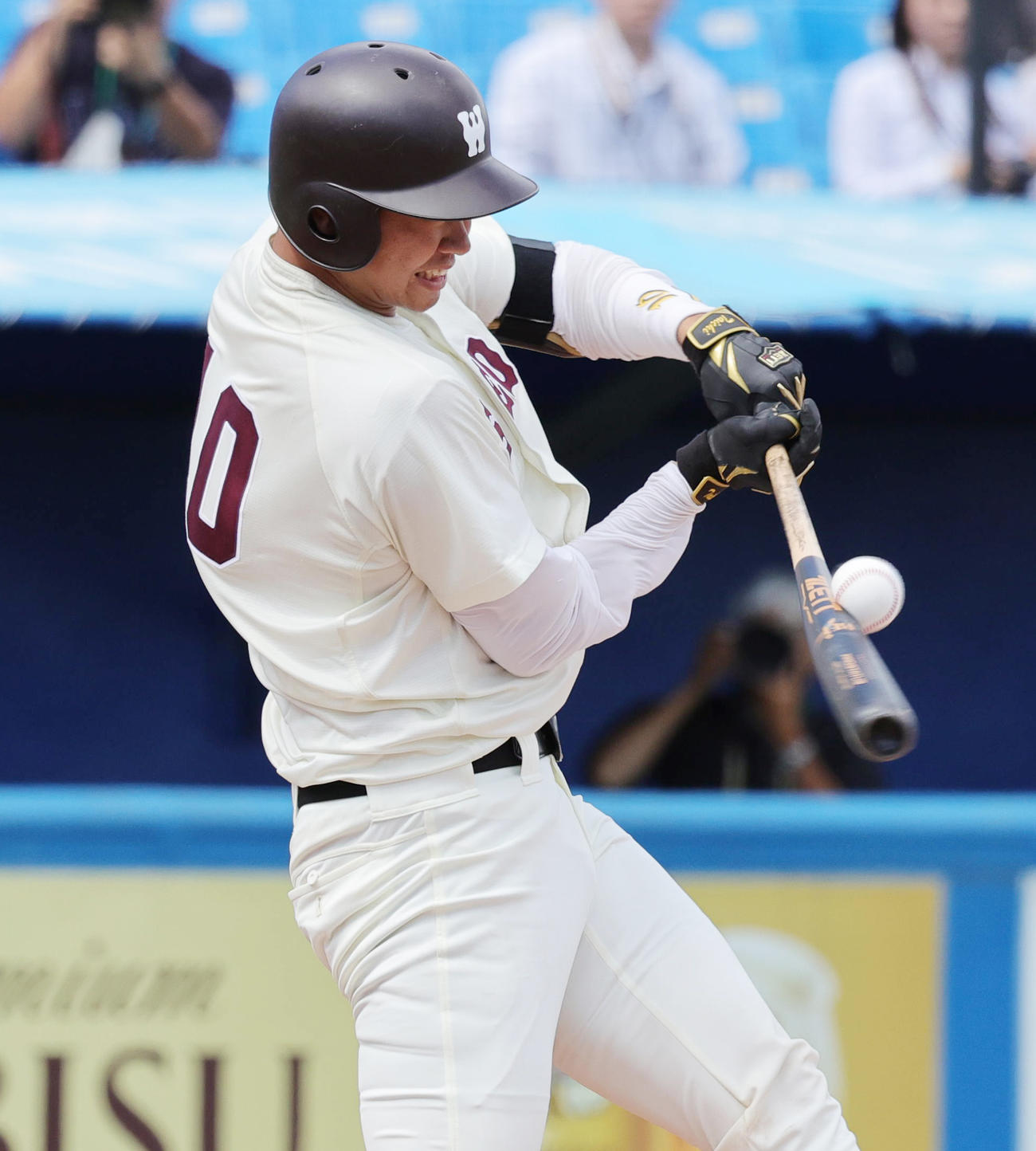 早大対東大　1回表早大2死三塁、遊飛に倒れる印出（撮影・野上伸悟）