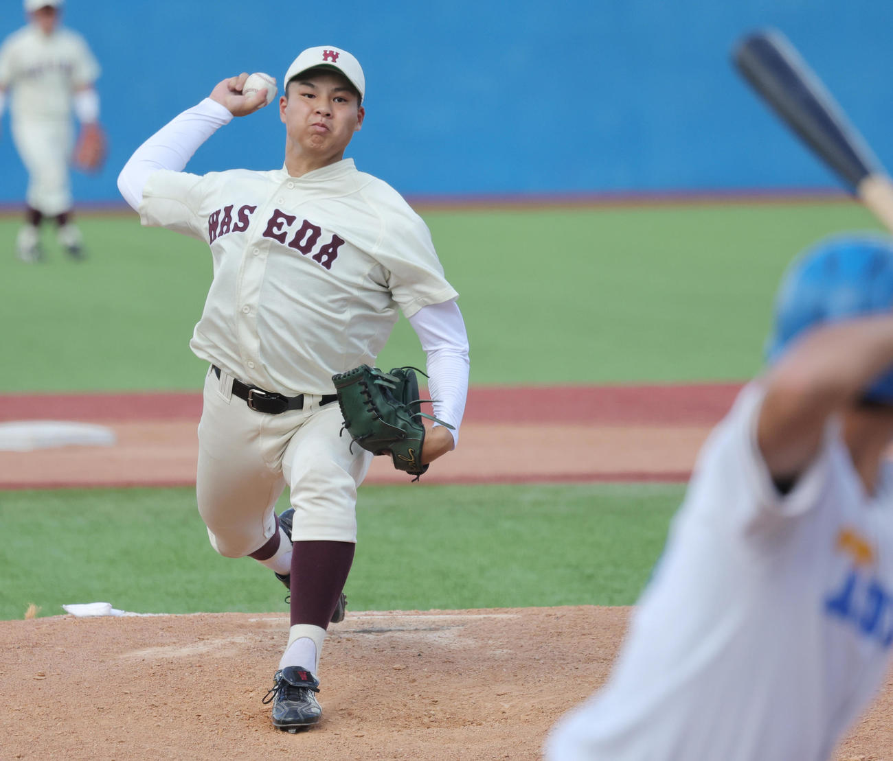 早大対東大　力投する早大・田和（撮影・野上伸悟）