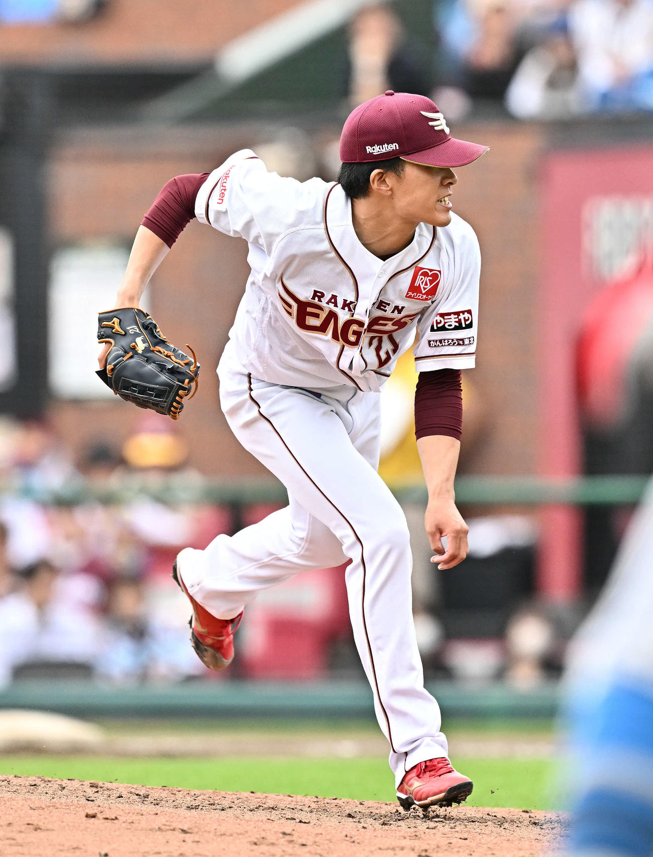 楽天対日本ハム　力投する楽天先発の早川（撮影・滝沢徹郎）