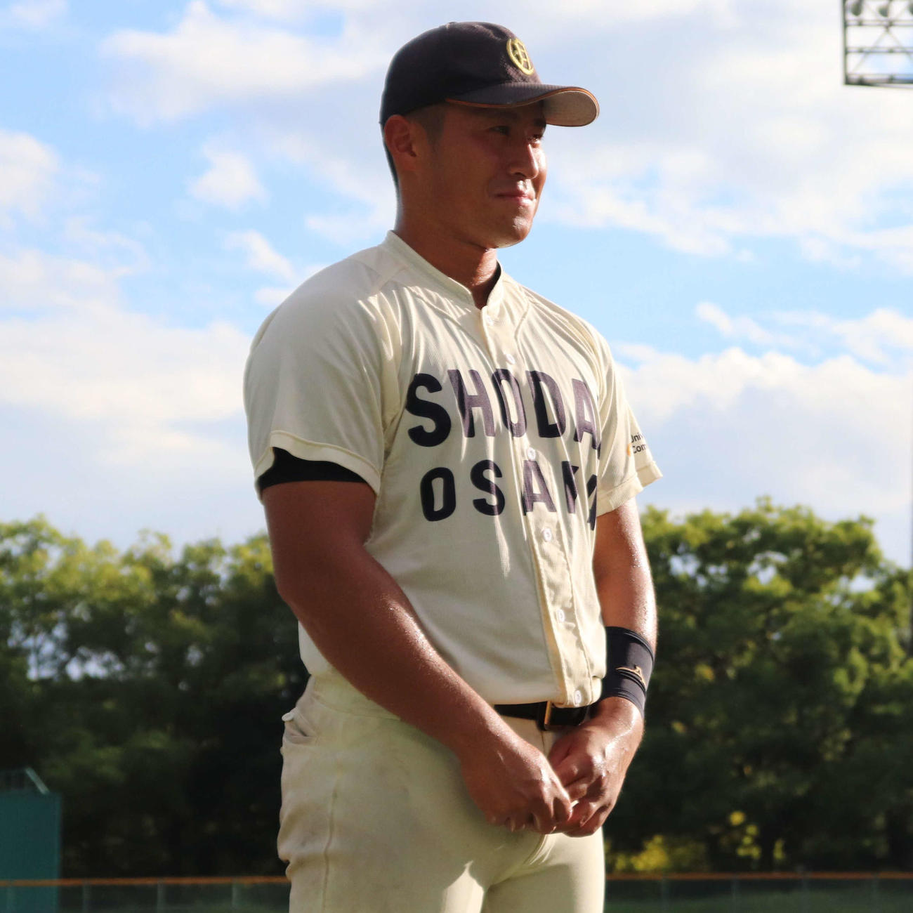 龍谷大との1回戦　ヒーローインタビューに登場した大商大・渡部（撮影・中島麗）