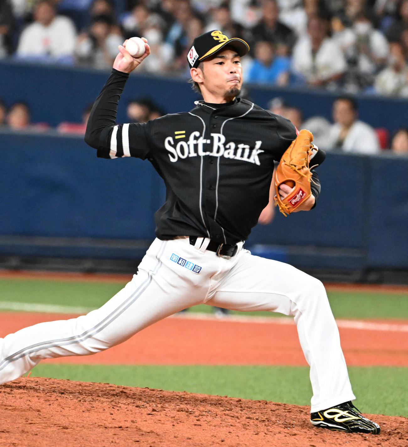 オリックス対ソフトバンク　ソフトバンク3番手の又吉（撮影・石井愛子）