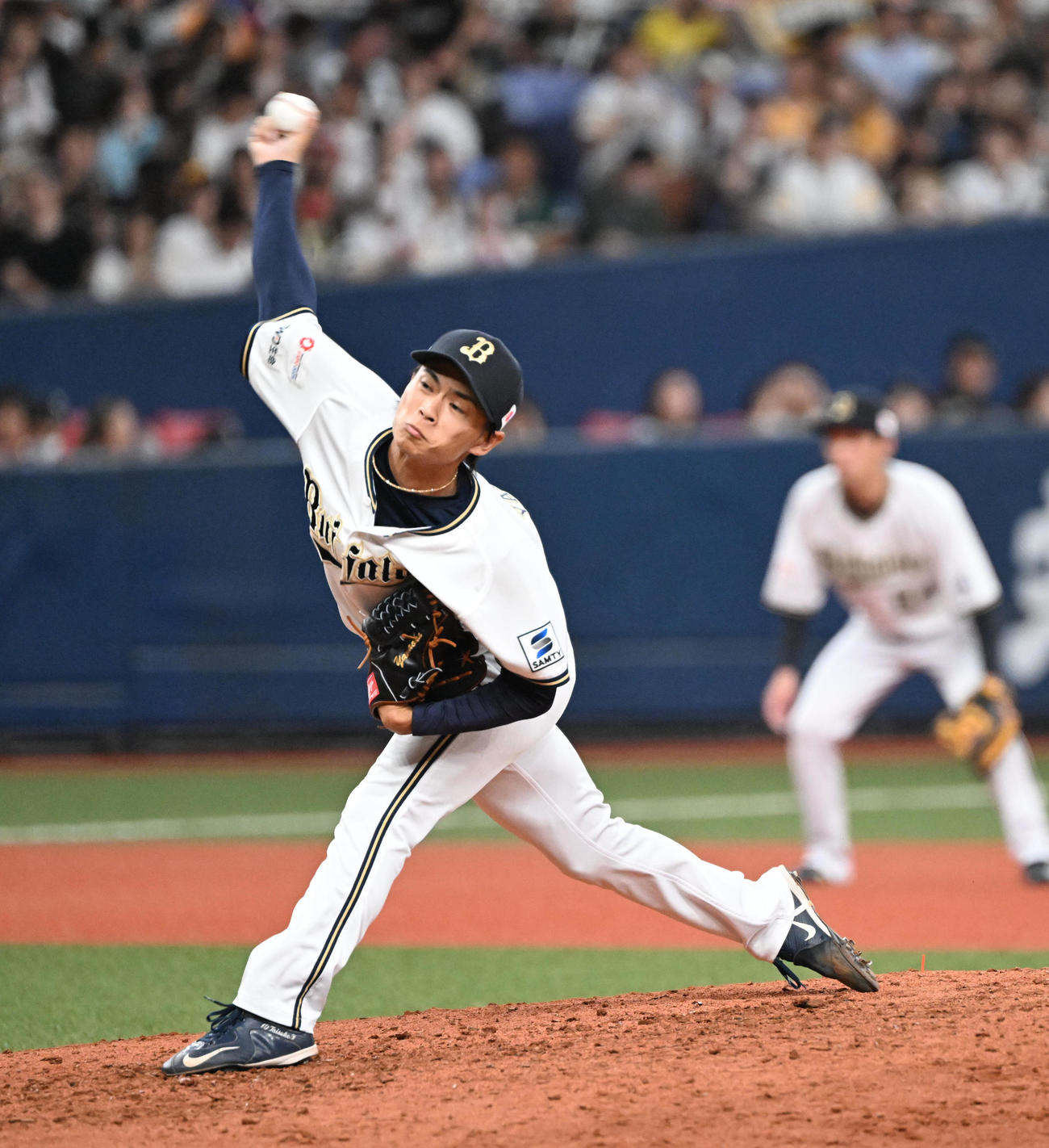 オリックス対ソフトバンク　7回に登板するオリックス山岡（撮影・和賀正仁）