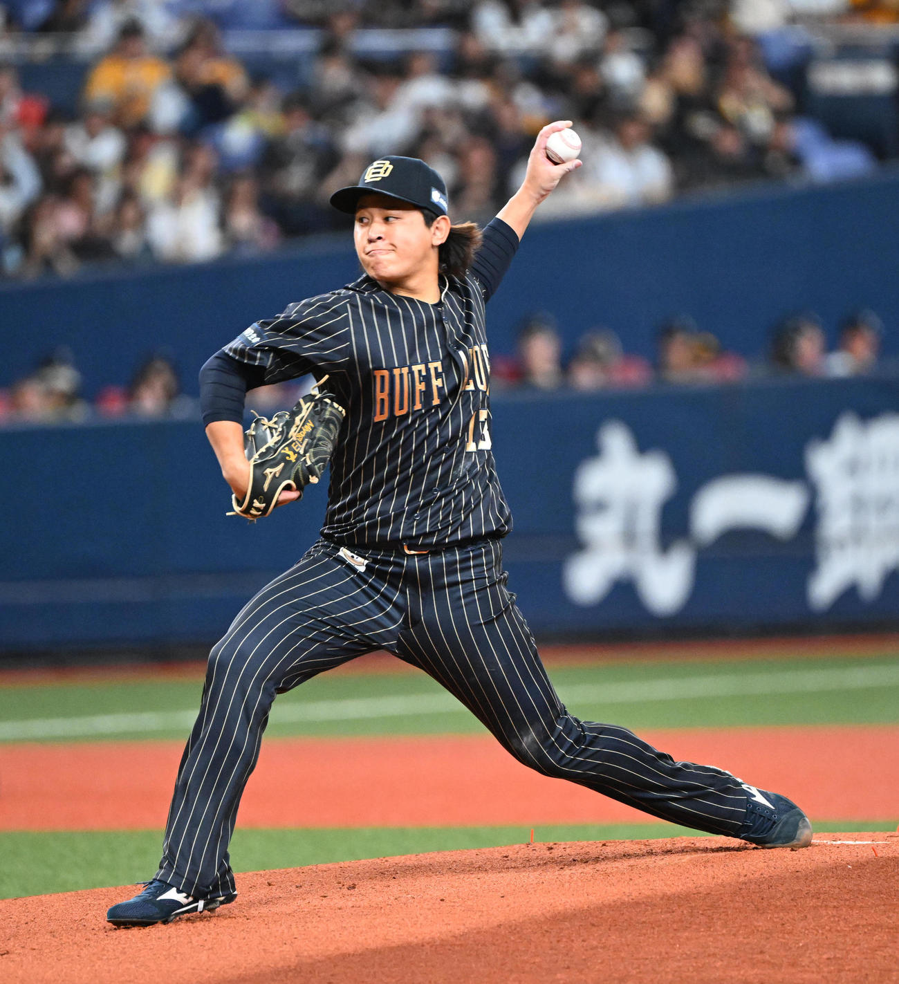 オリックス対ソフトバンク　先発するオリックス宮城（撮影・和賀正仁）