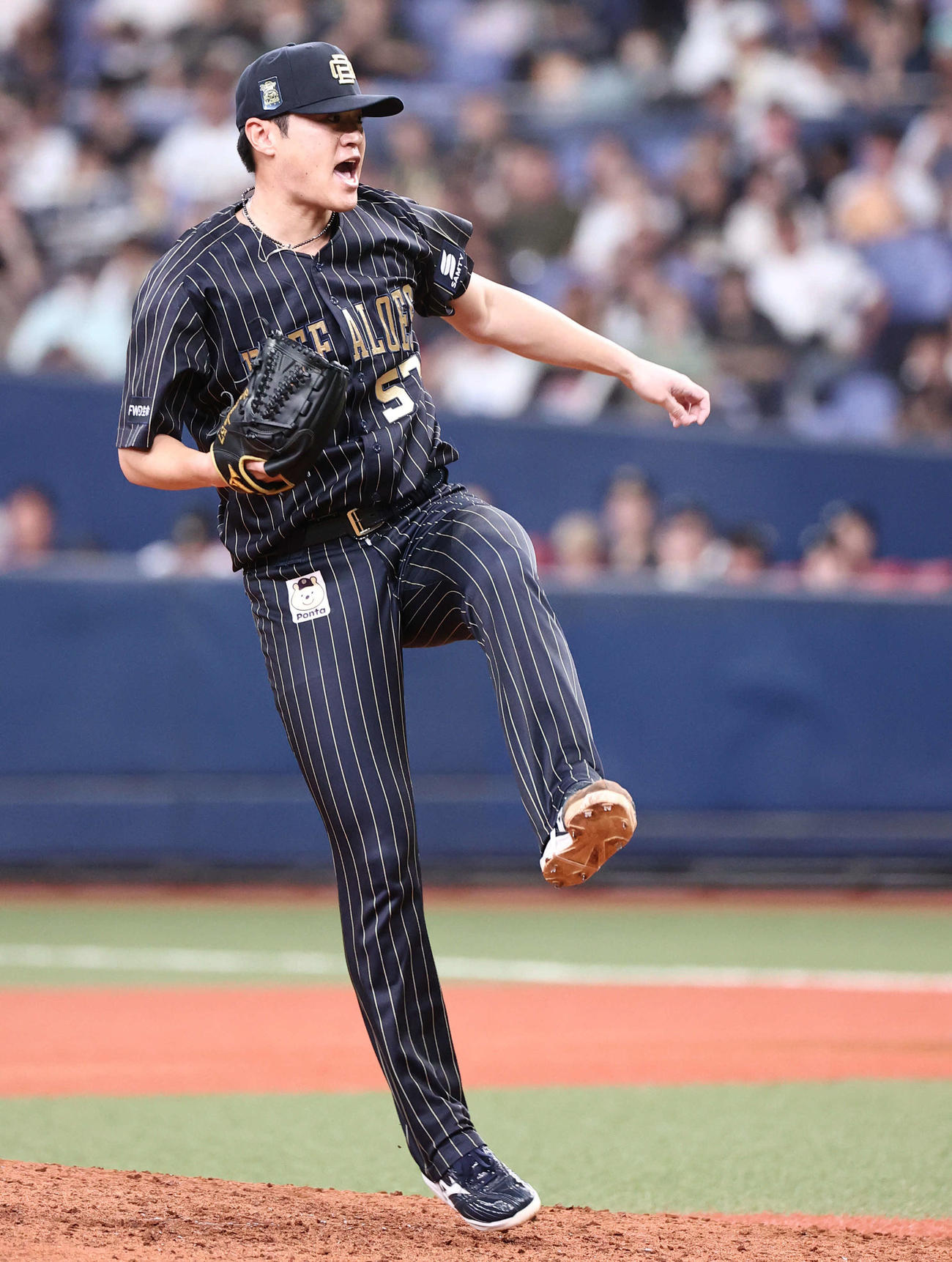 オリックス対ソフトバンク　12回から登板のオリックス5番手山田（撮影・西尾就之）