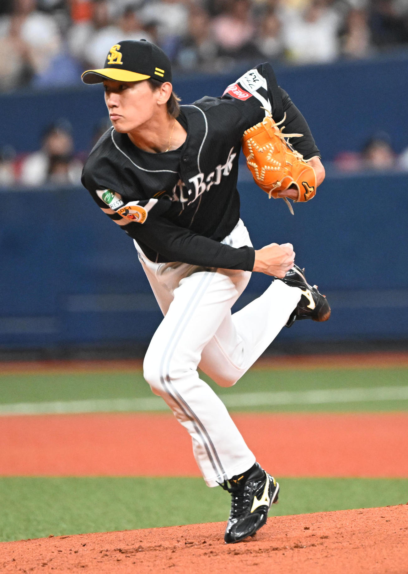 オリックス対ソフトバンク　先発するソフトバンク大津（撮影・和賀正仁）