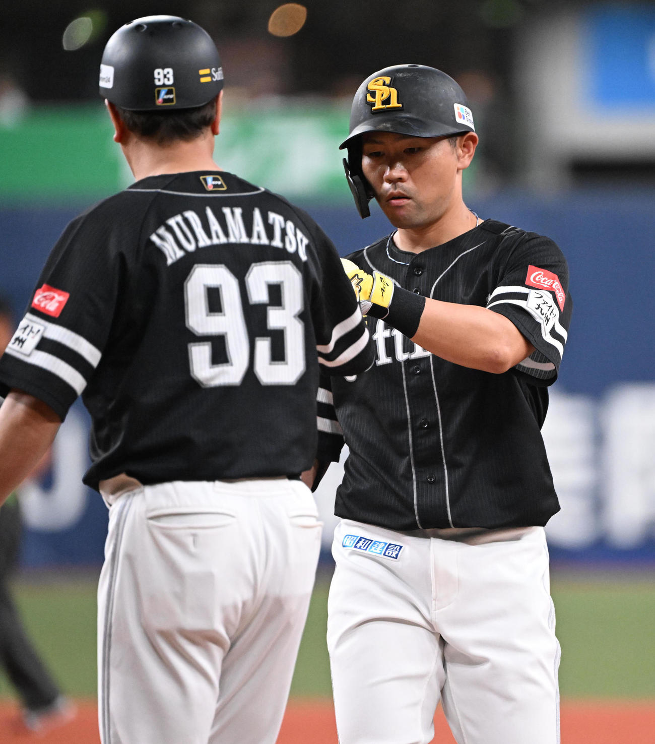 オリックス対ソフトバンク　7回表ソフトバンク無死、左前打を放った中村晃（撮影・和賀正仁）