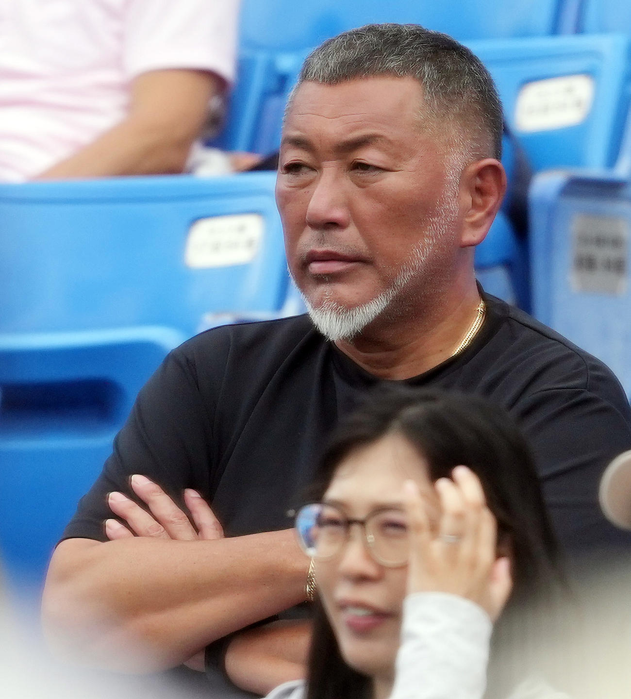 慶大対立大　観戦する清原和博氏（撮影・鈴木みどり）