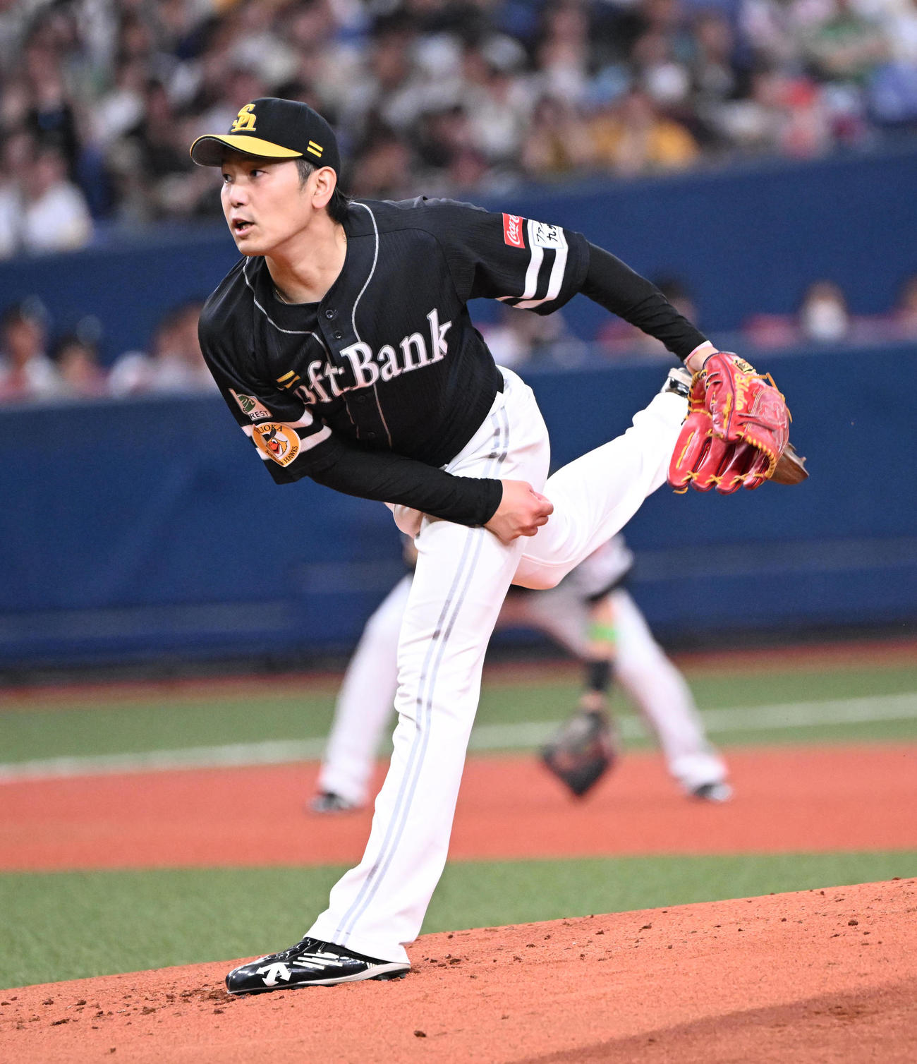 オリックス対ソフトバンク　先発するソフトバンク石川（撮影・和賀正仁）