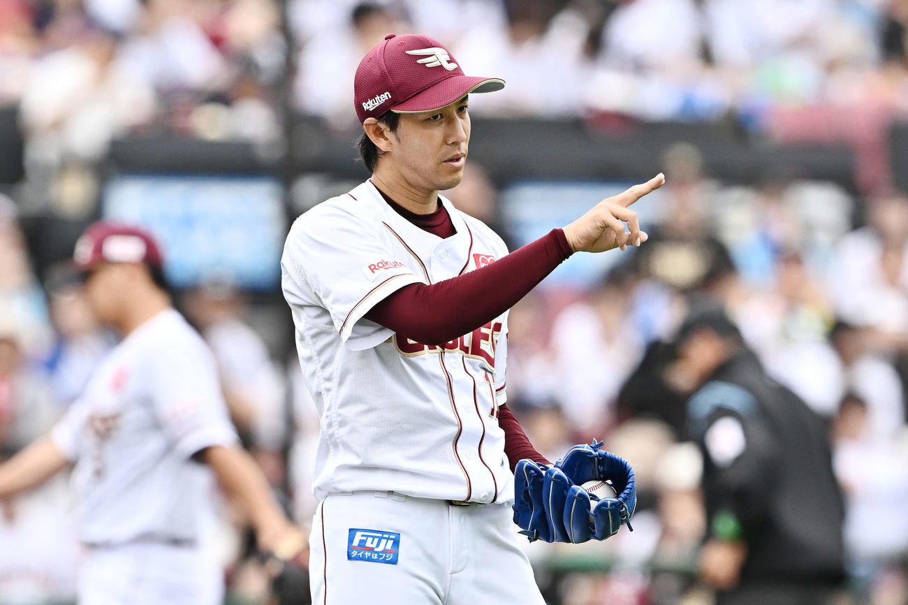 楽天対日本ハム　引き締まった表情の楽天先発岸（撮影・滝沢徹郎）