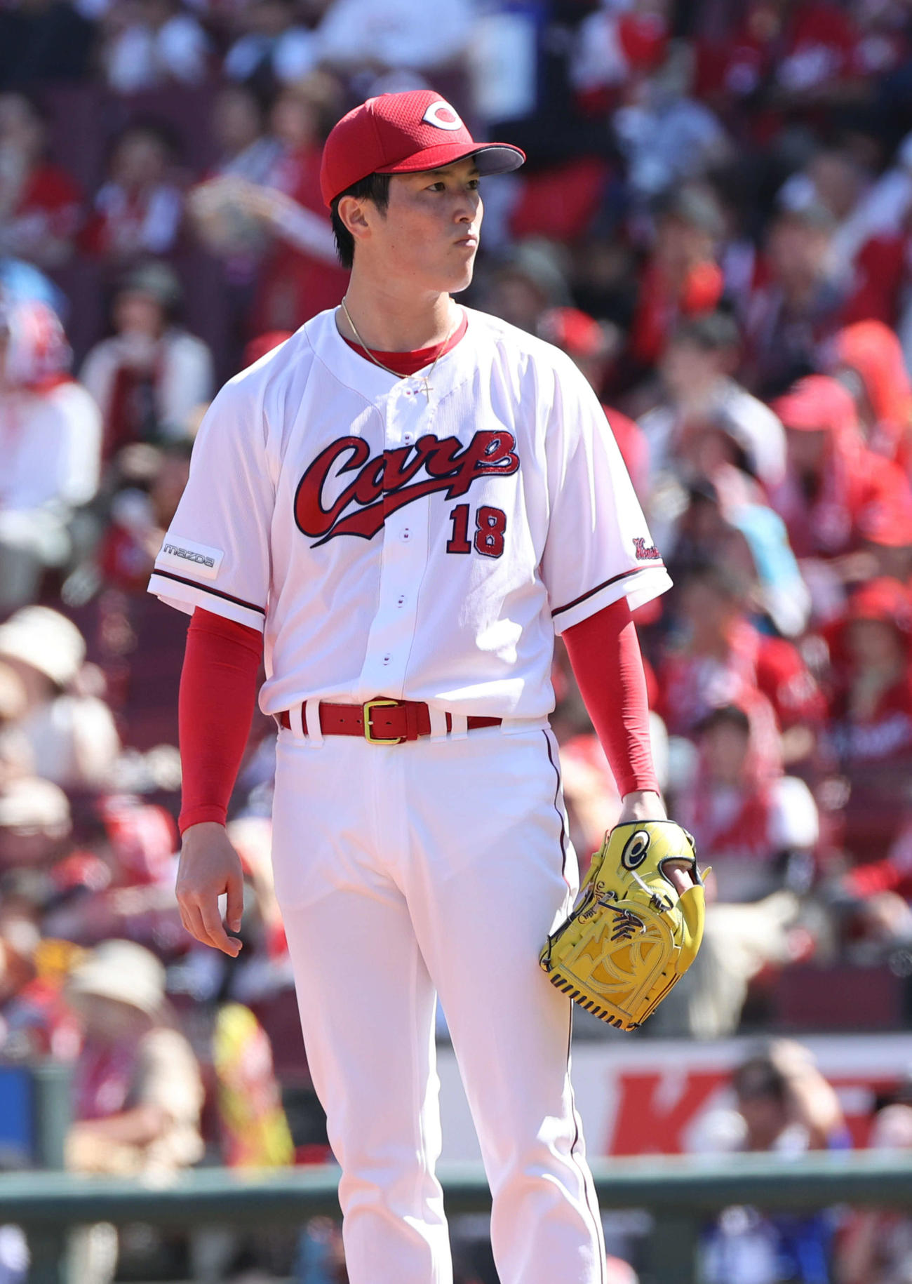 広島対DeNA 1回表DeNA1死、牧に先制左越え本塁打を浴びた森下（撮影・加藤孝規）